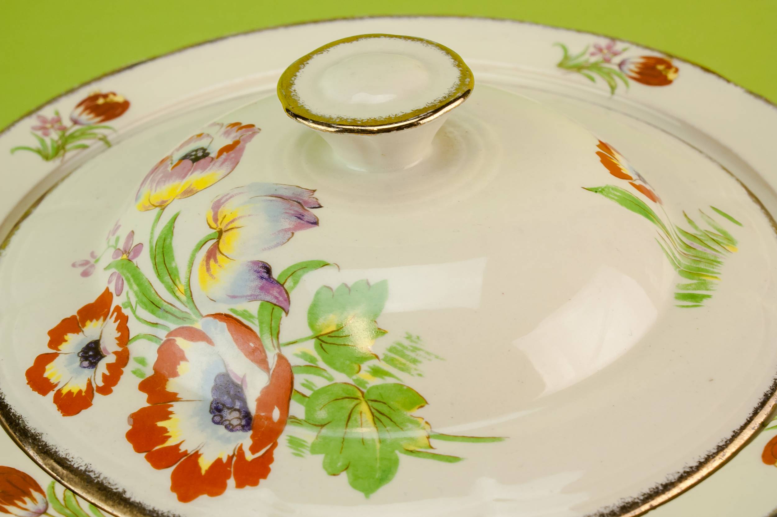 Elegant Vintage Tulips — Art Deco pottery tureen 2