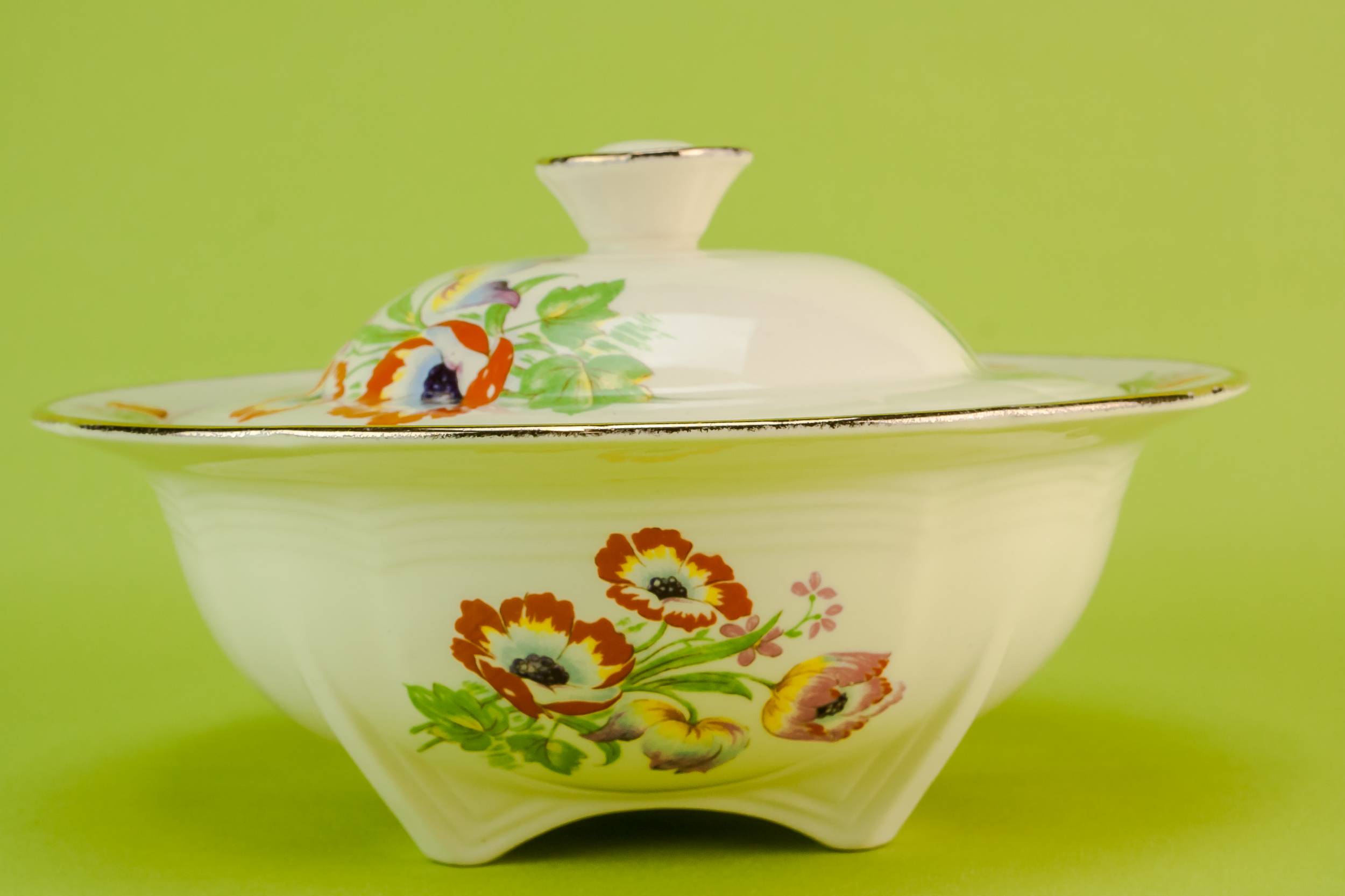 Small Vintage TUREEN — Art Deco tulips tureen 1