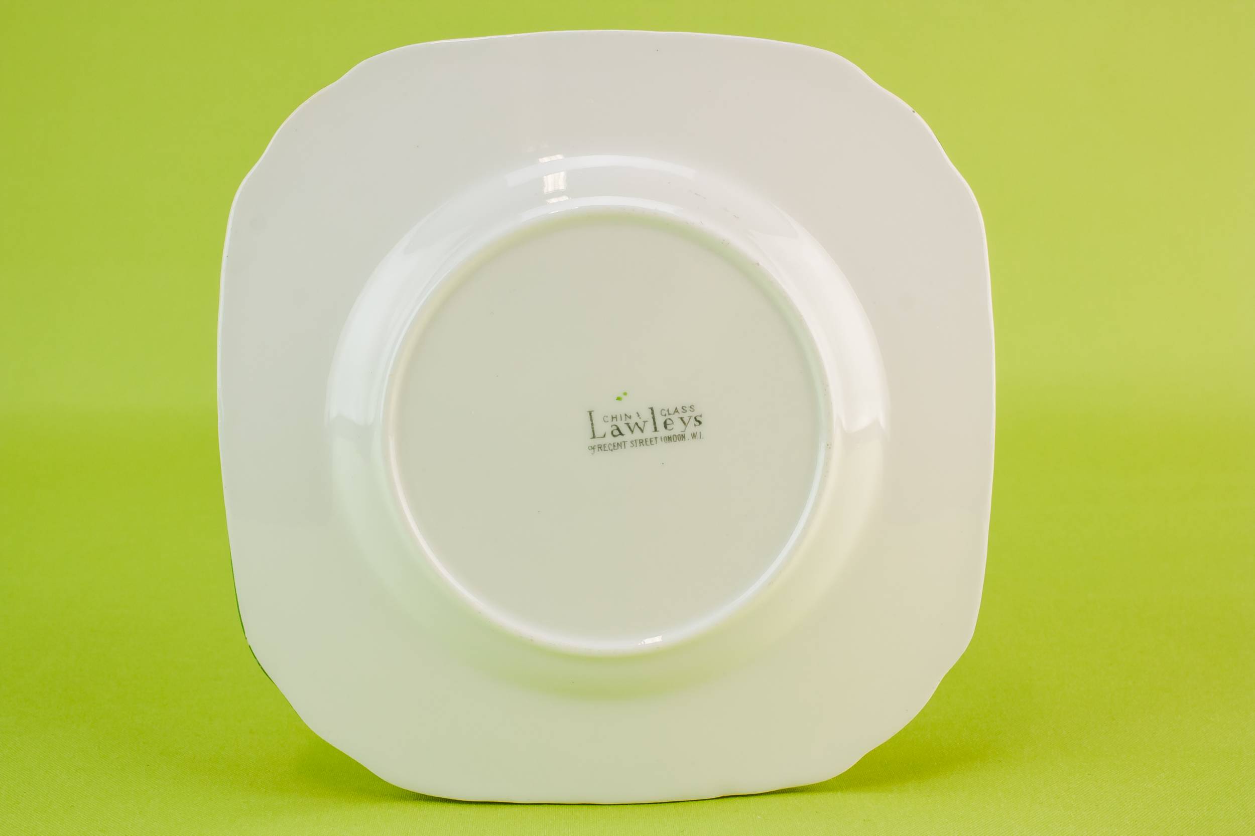 Art Deco Elegant — 4 Art Deco bone china plates 2