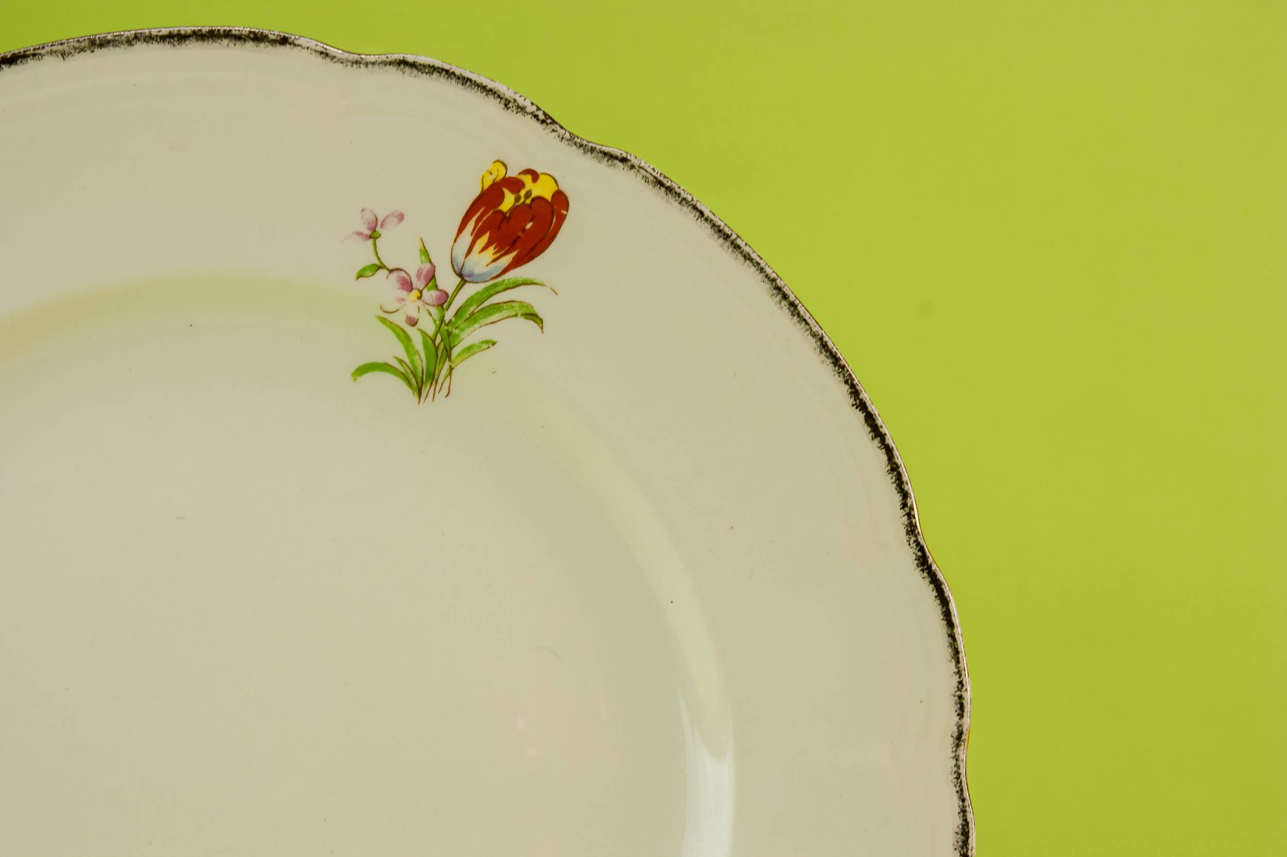 Festive Art Deco — 6 Alfred Meakin dinner plates 1