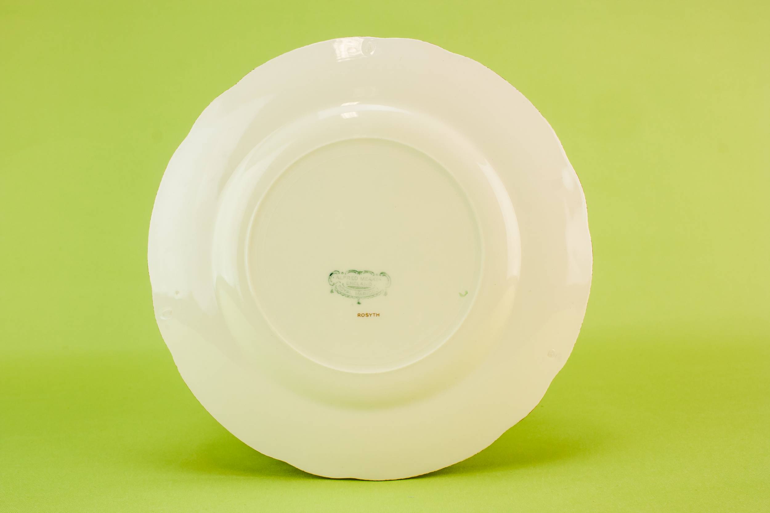 Elegant Vintage Pottery — 4 Alfred Meakin pottery plates 2