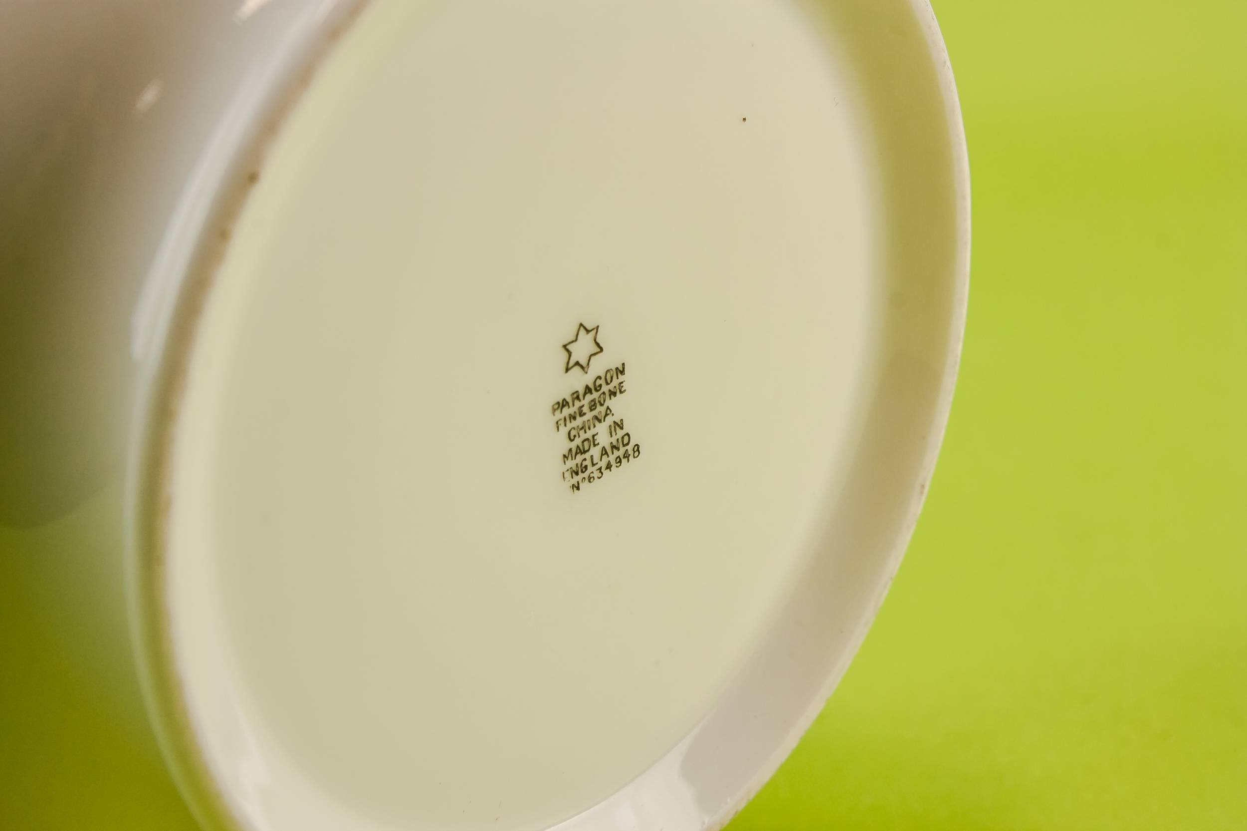 Bone China Antique — Paragon bone china sugar bow 3