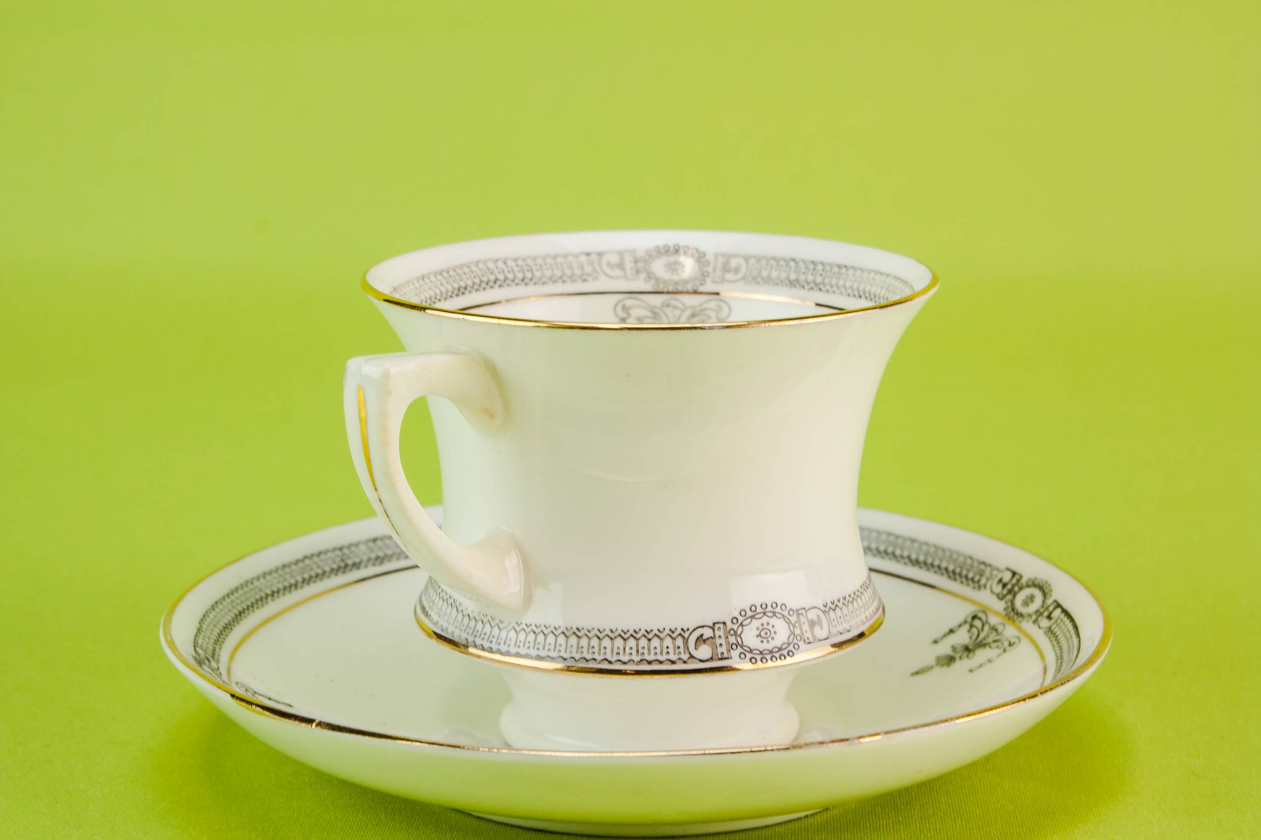 Persons Neo-Classical Antique — Bone china tea set for four 3
