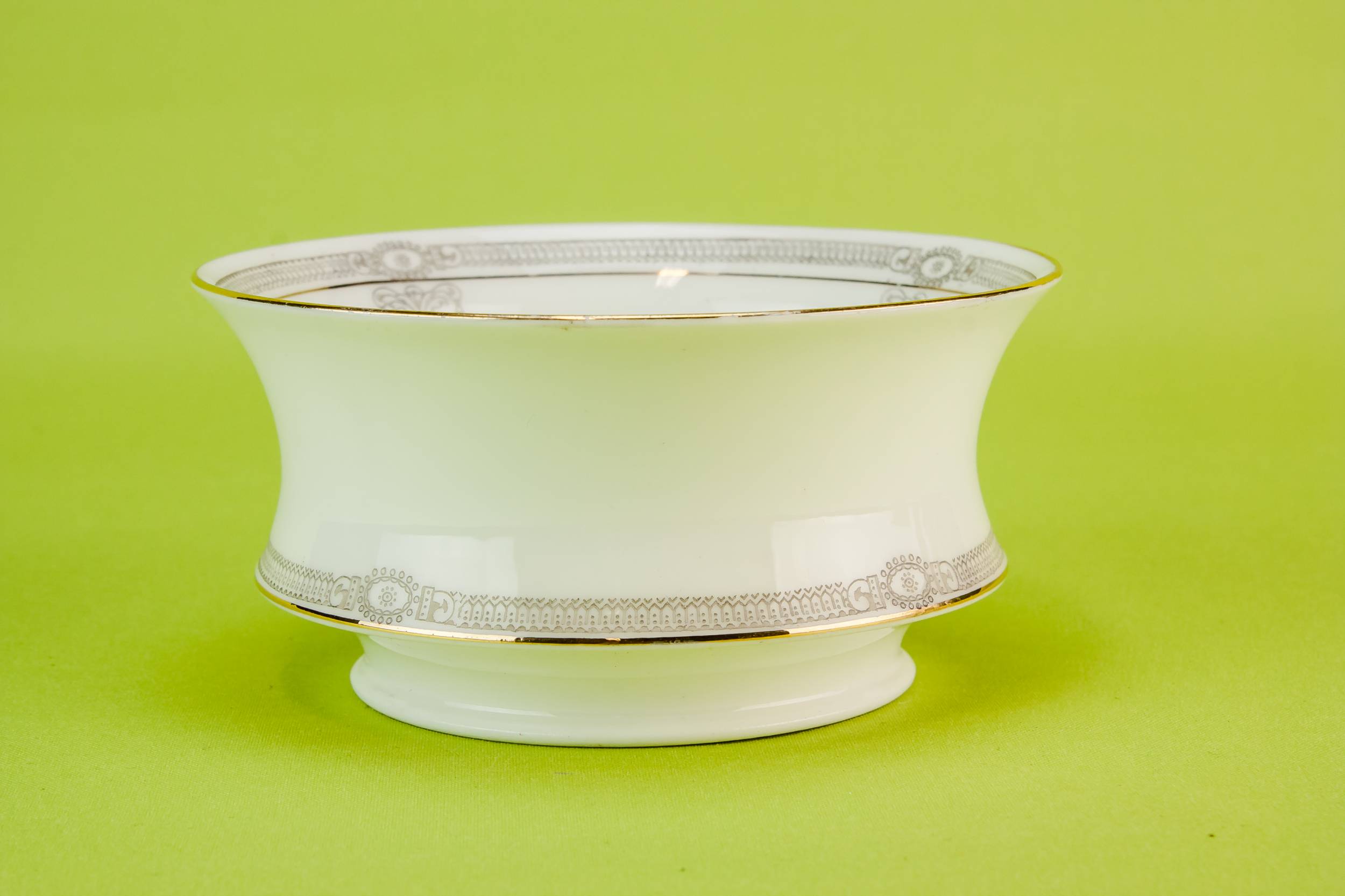 Bone China Antique — Paragon bone china sugar bow 1