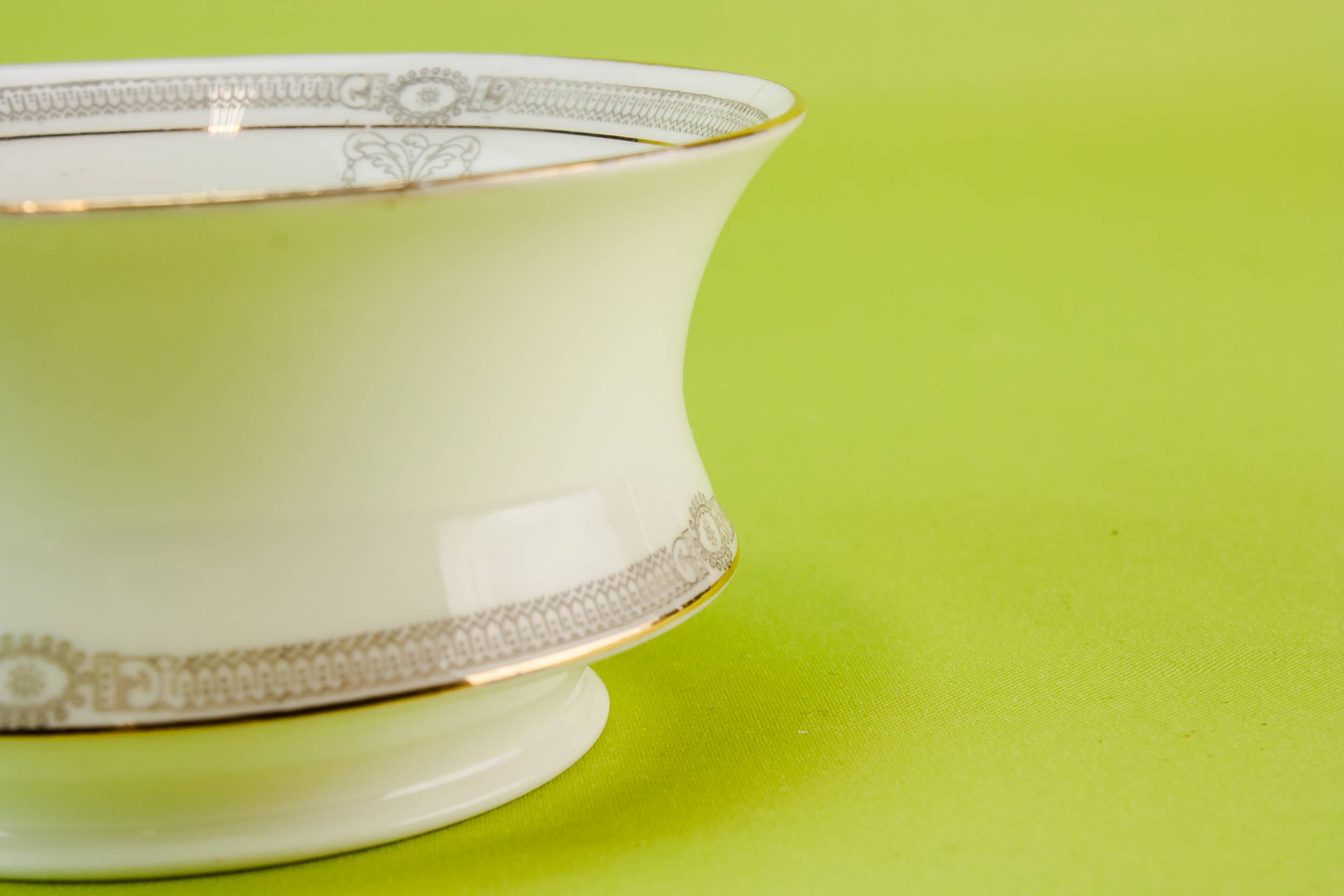 Bone China Antique — Paragon bone china sugar bow 2
