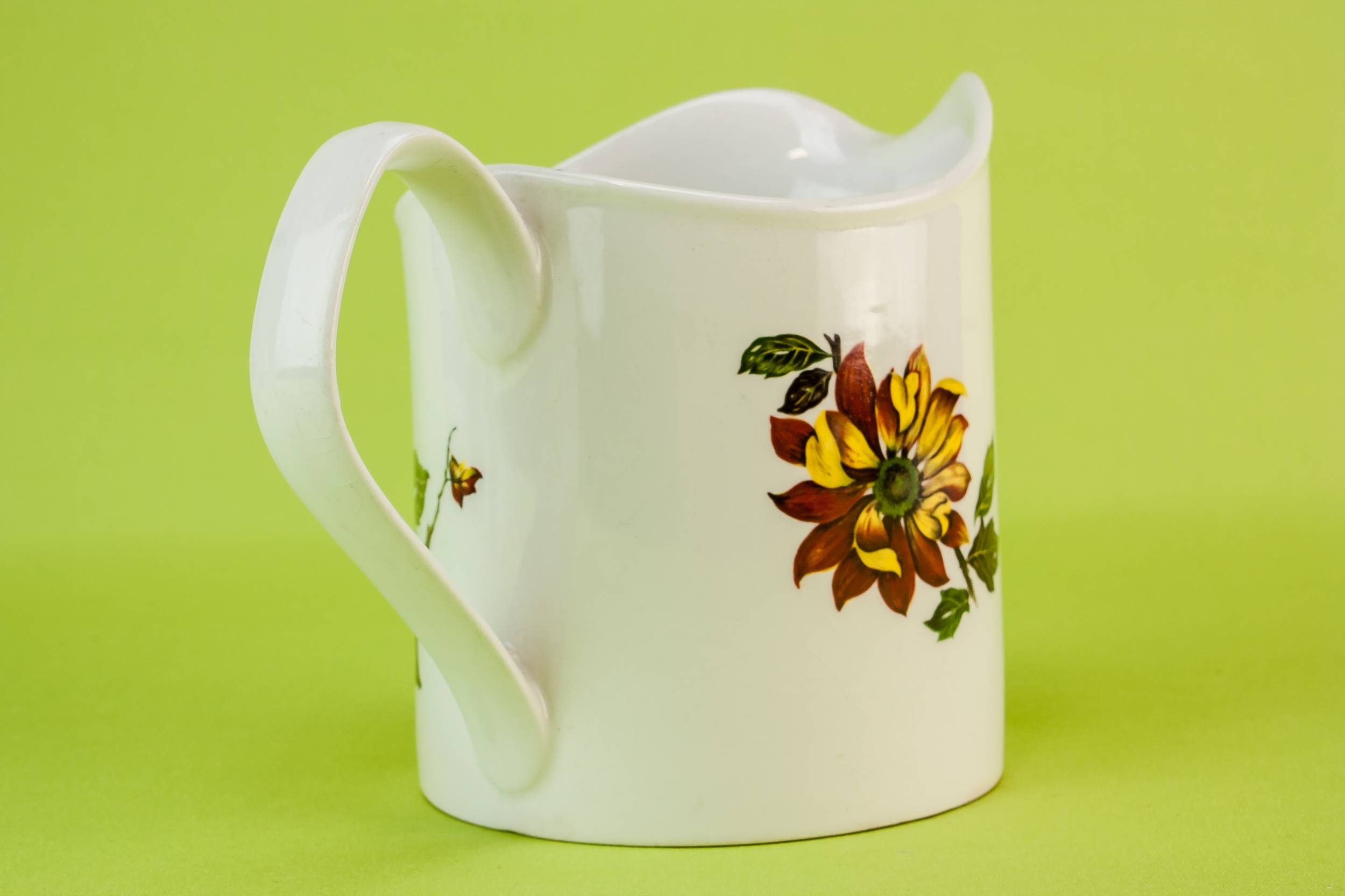 Pottery Modernist Floral — Yellow flower jug 1