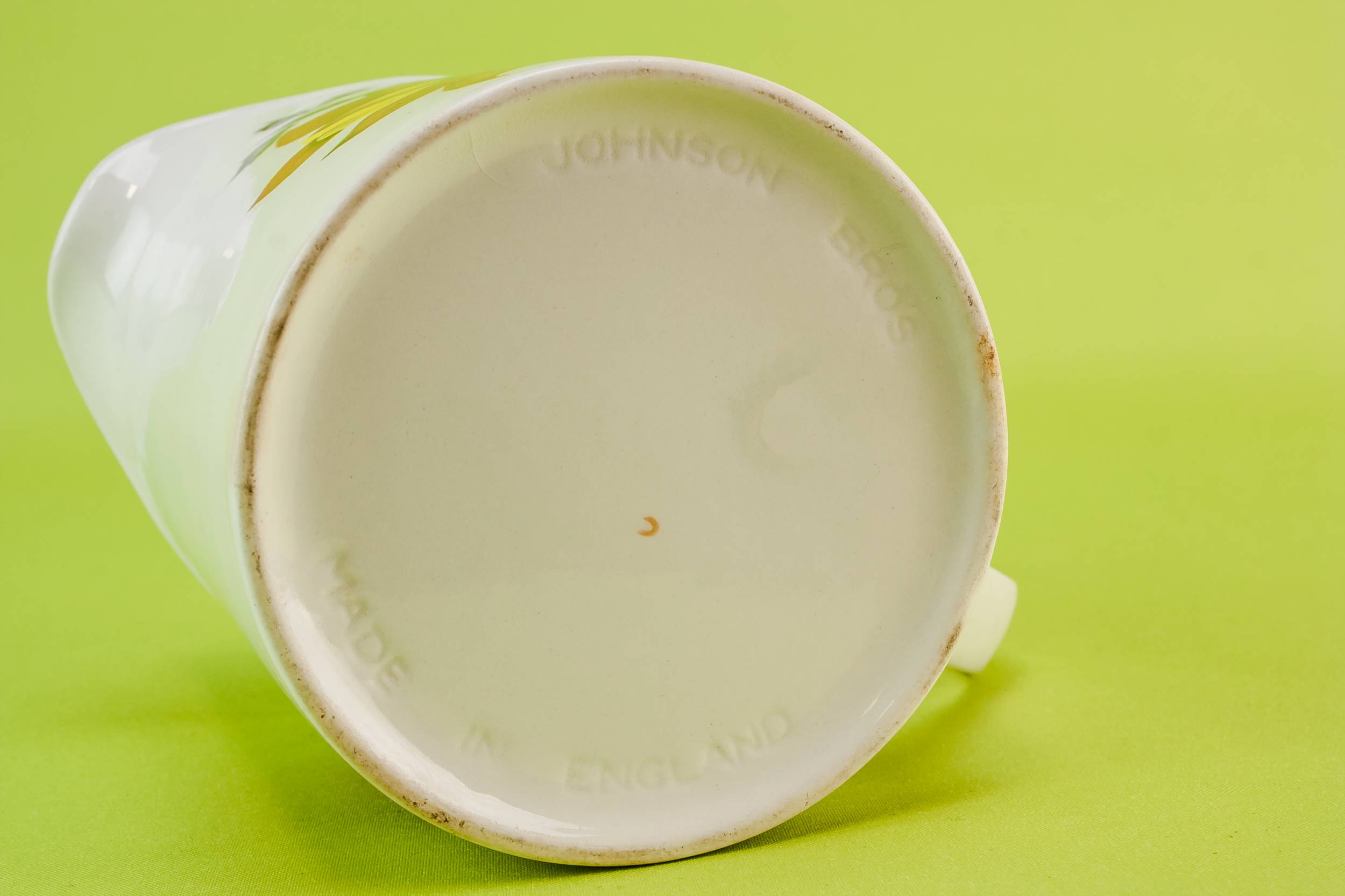 Pottery Modernist Floral — Yellow flower jug 4