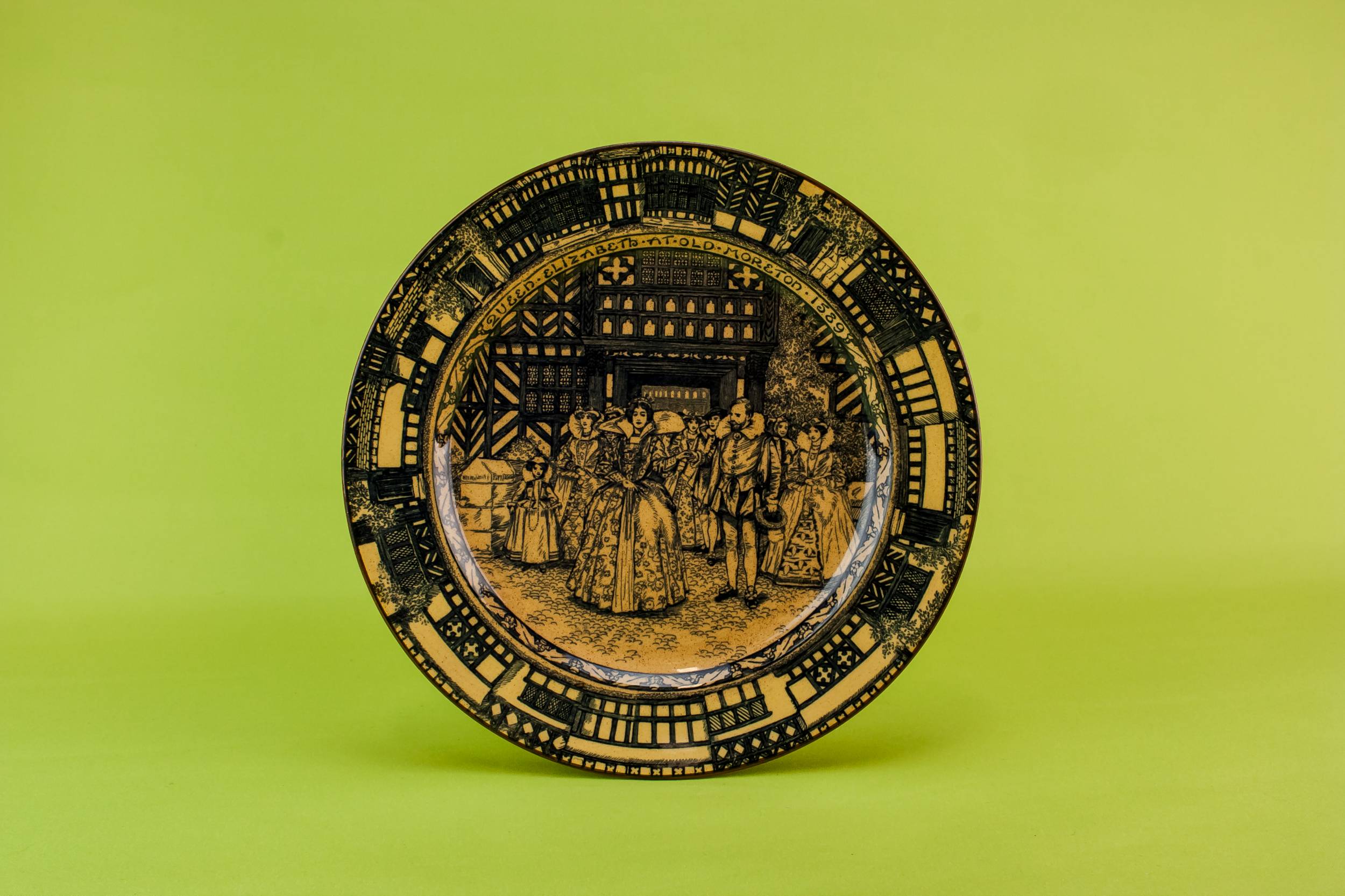 Pottery Arts Crafts — Royal Doulton serving dish