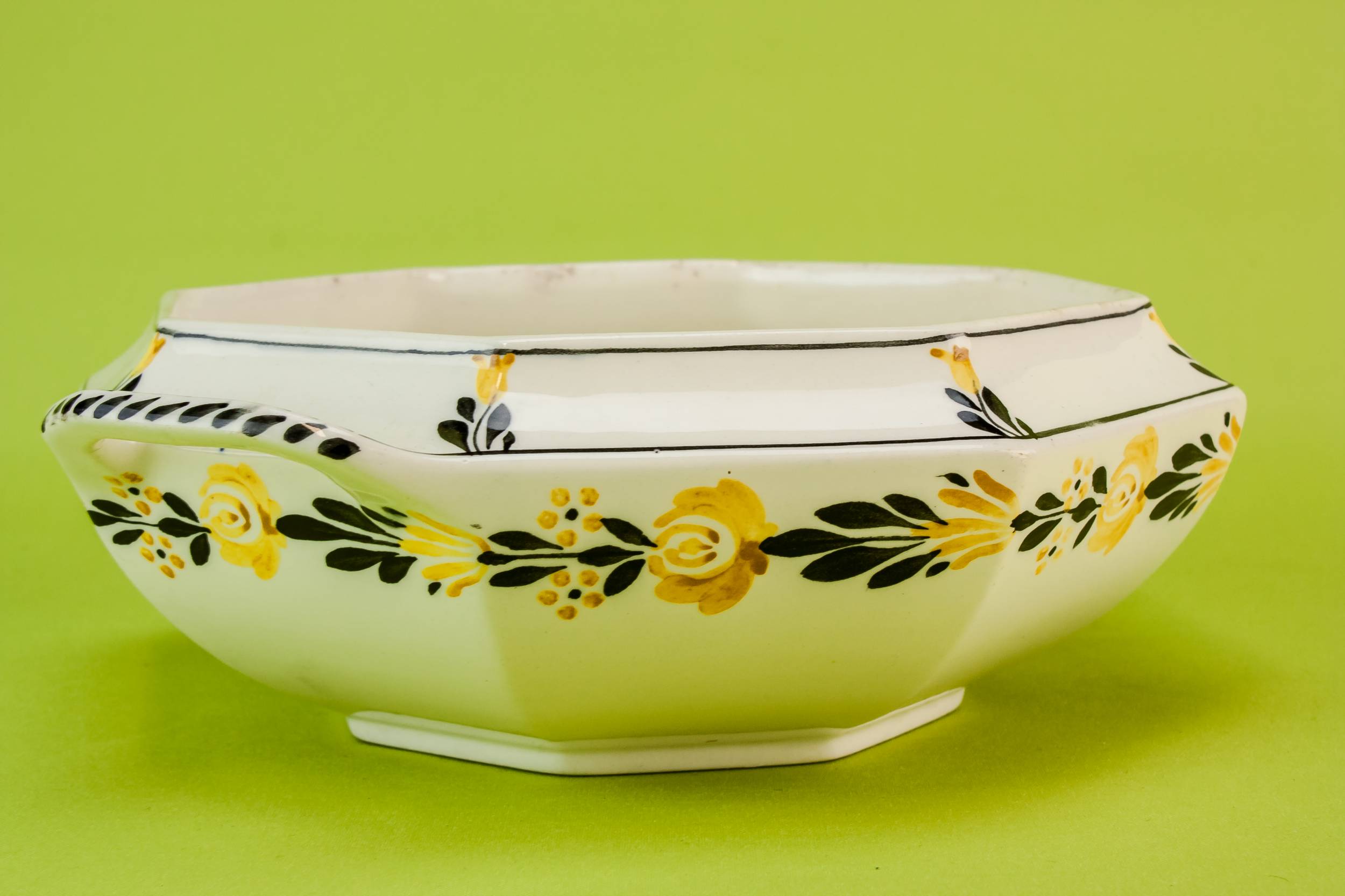 Vintage Pottery George — Art Deco pottery serving bowl 1