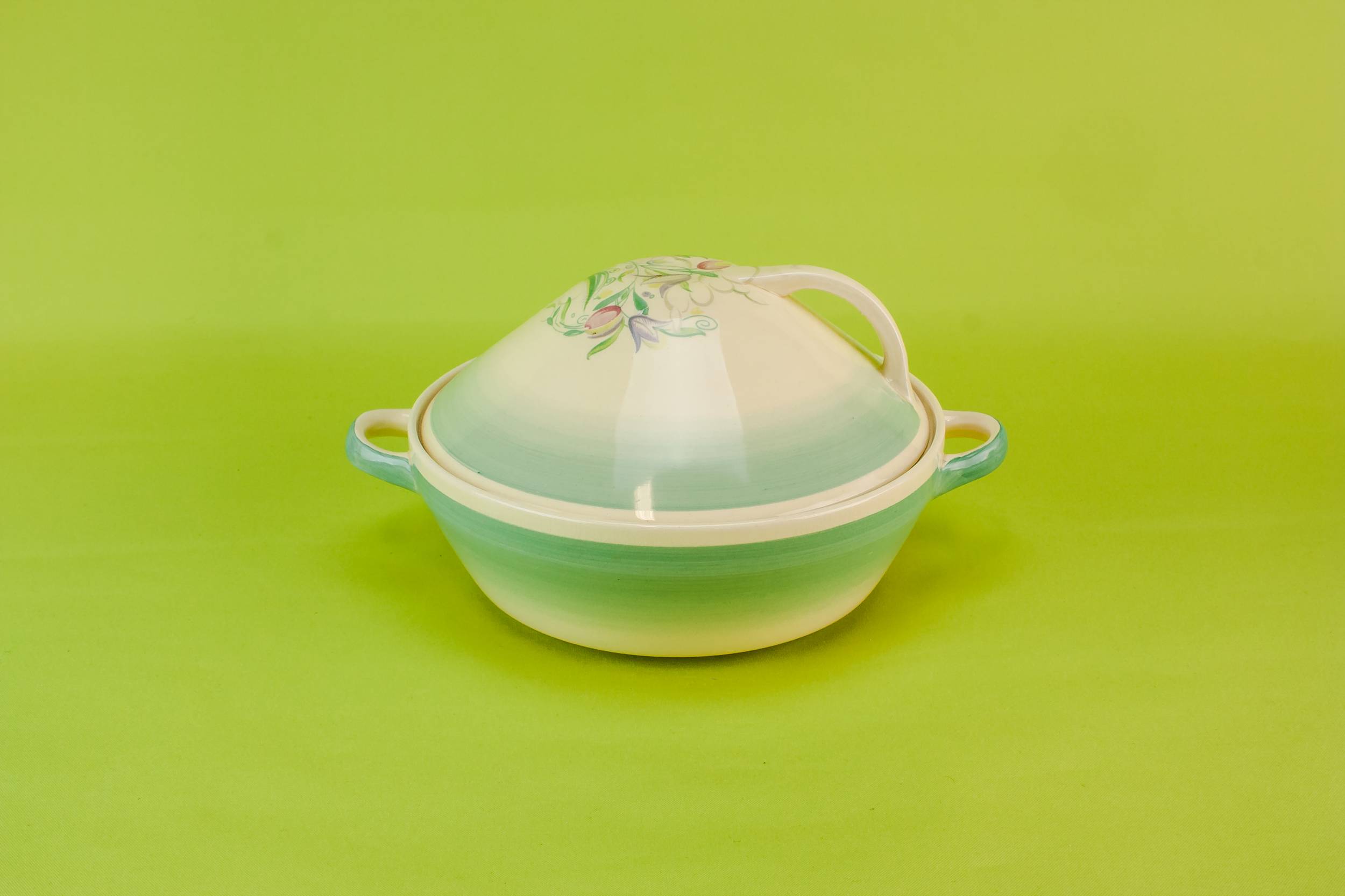 Pottery Vintage TUREEN — Susie Cooper pottery tureen