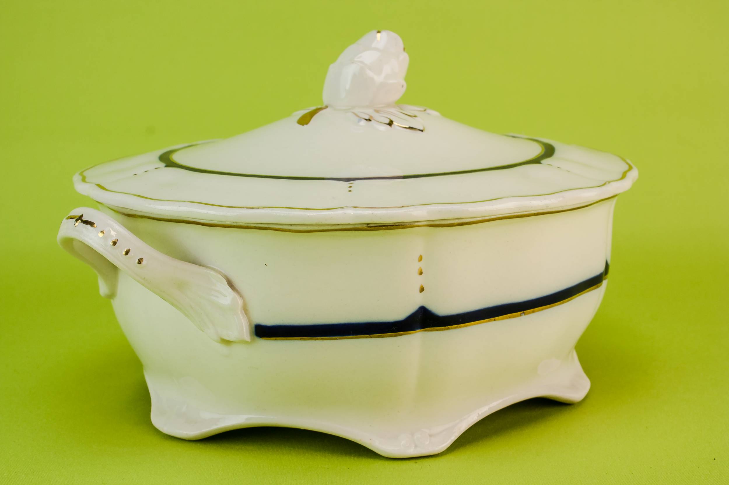 Elegant Vintage Marlborough — Grindley pottery tureen 2