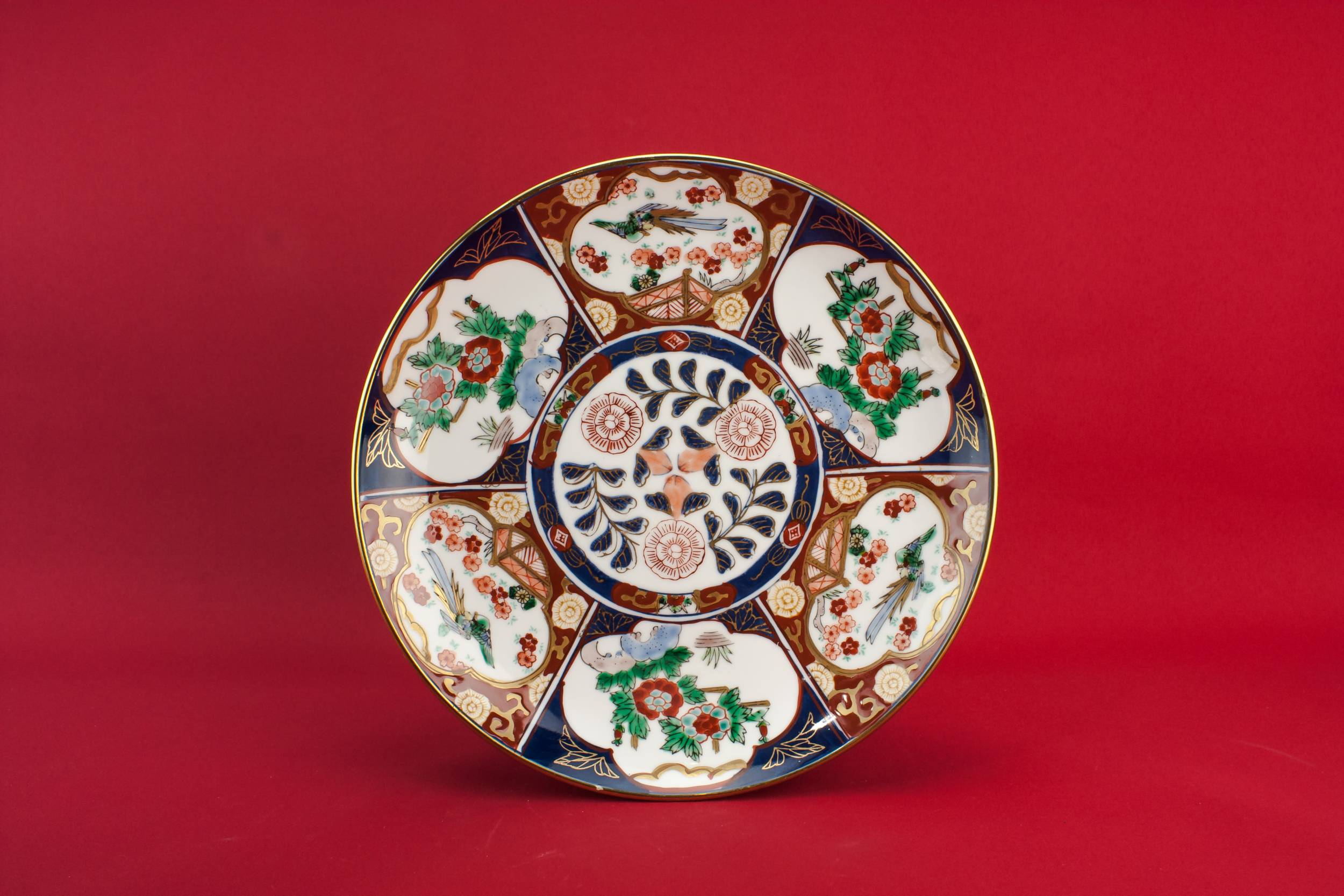 Vintage Shabby Chic — Gold Imari porcelain plaque