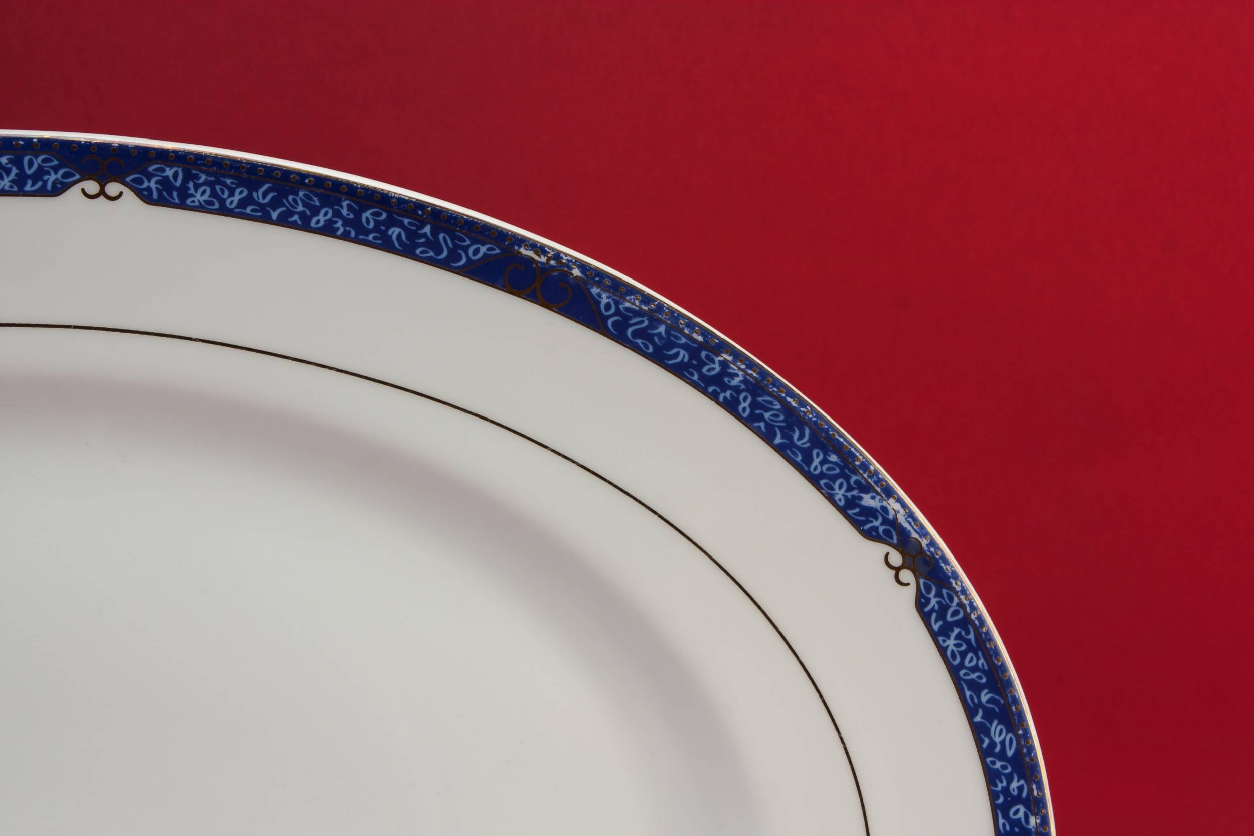 Vintage Beautiful Oval — Retro porcelain platter 1