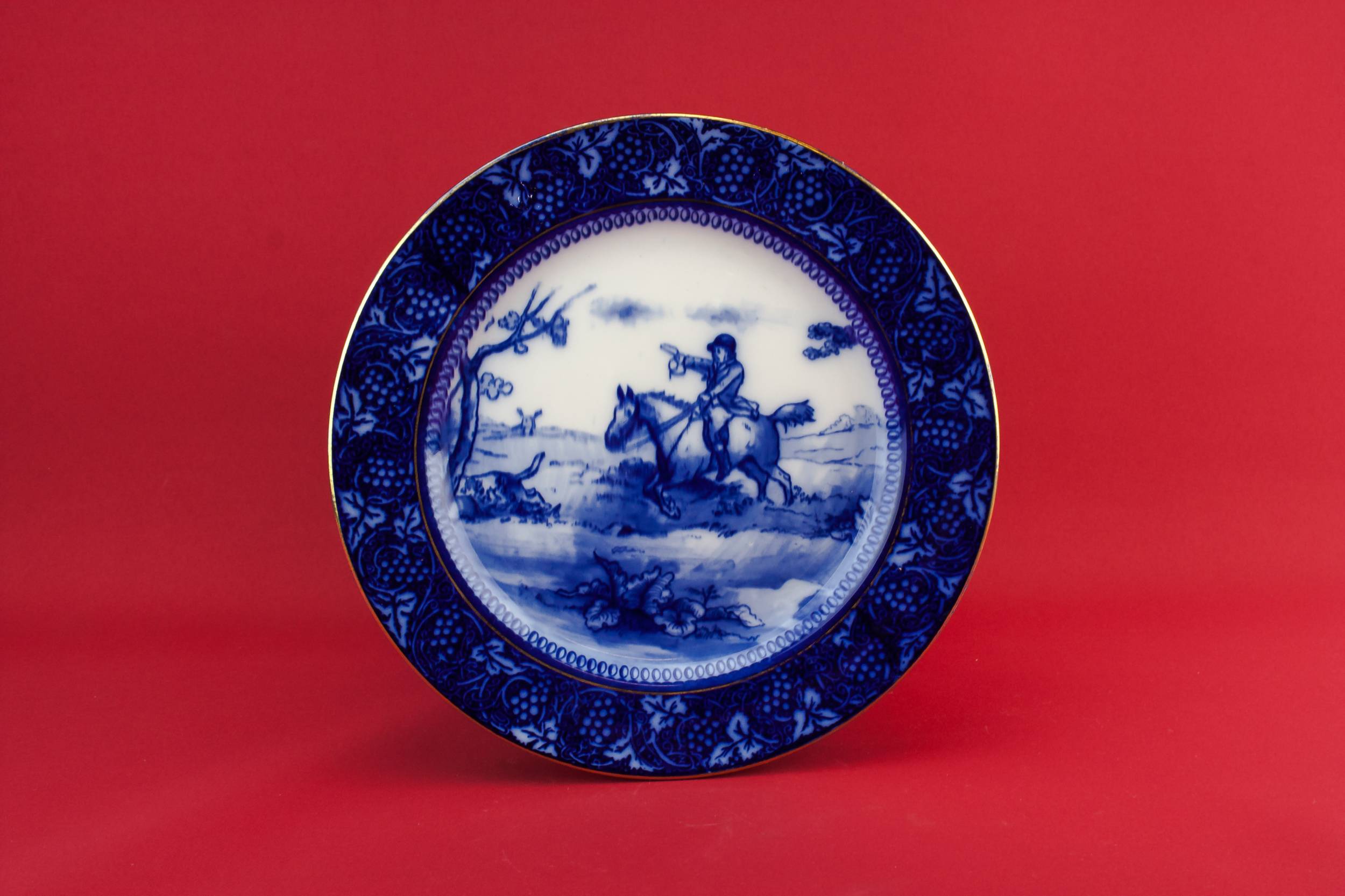 Pottery Antique Hunting — Arts & Crafts serving bowl