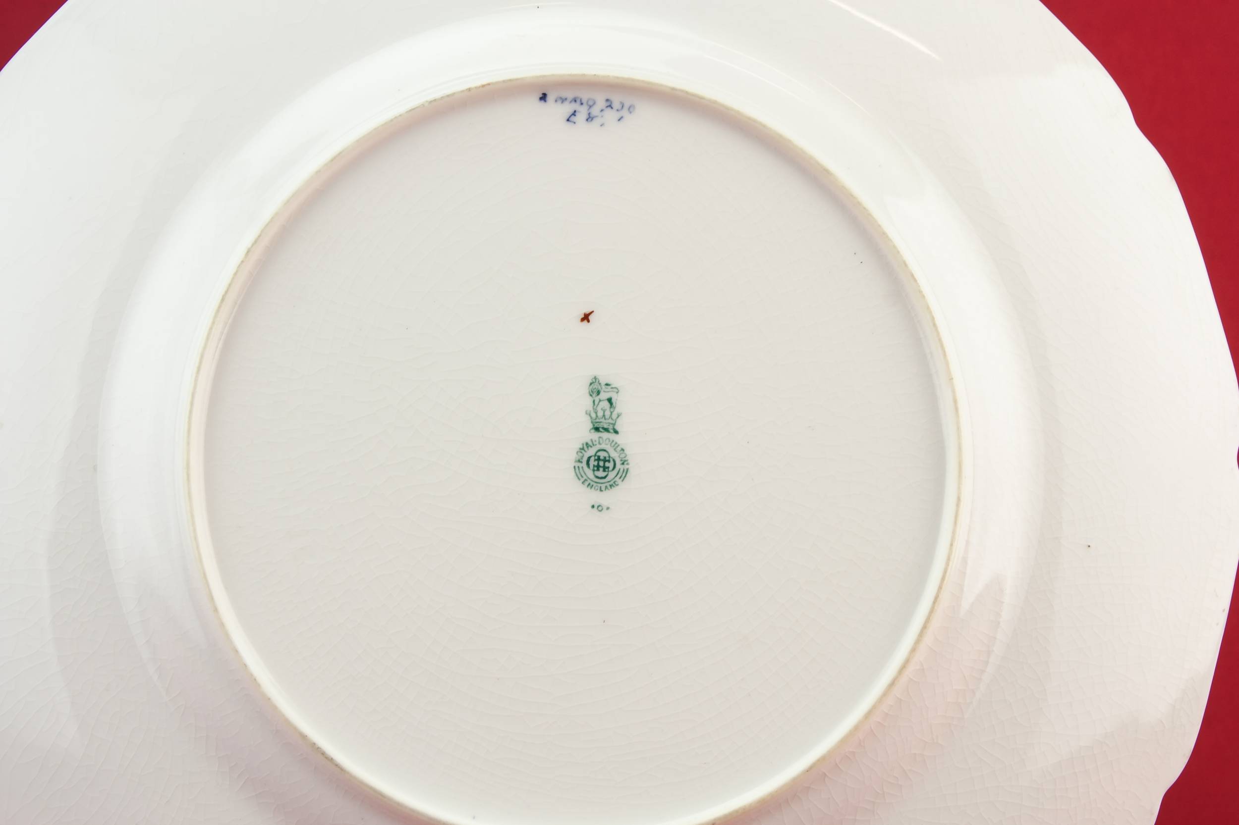 Charming Vintage Medium — Royal Doulton pottery plate 2