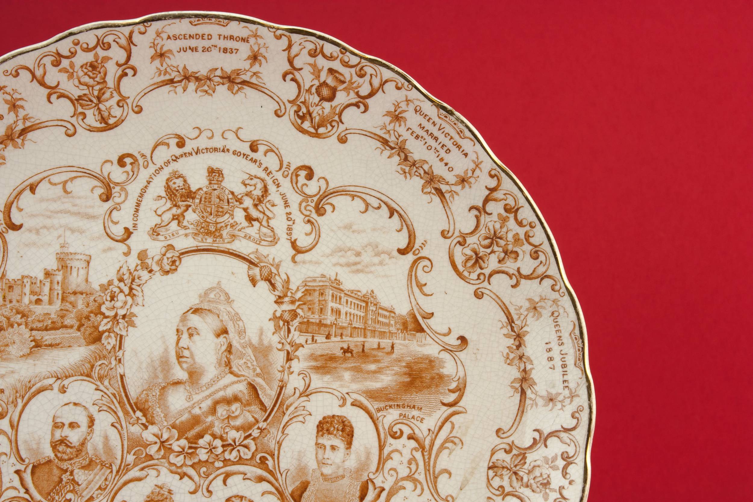 Victorian Beautiful Pottery — Queen Victoria jubilee plate 1