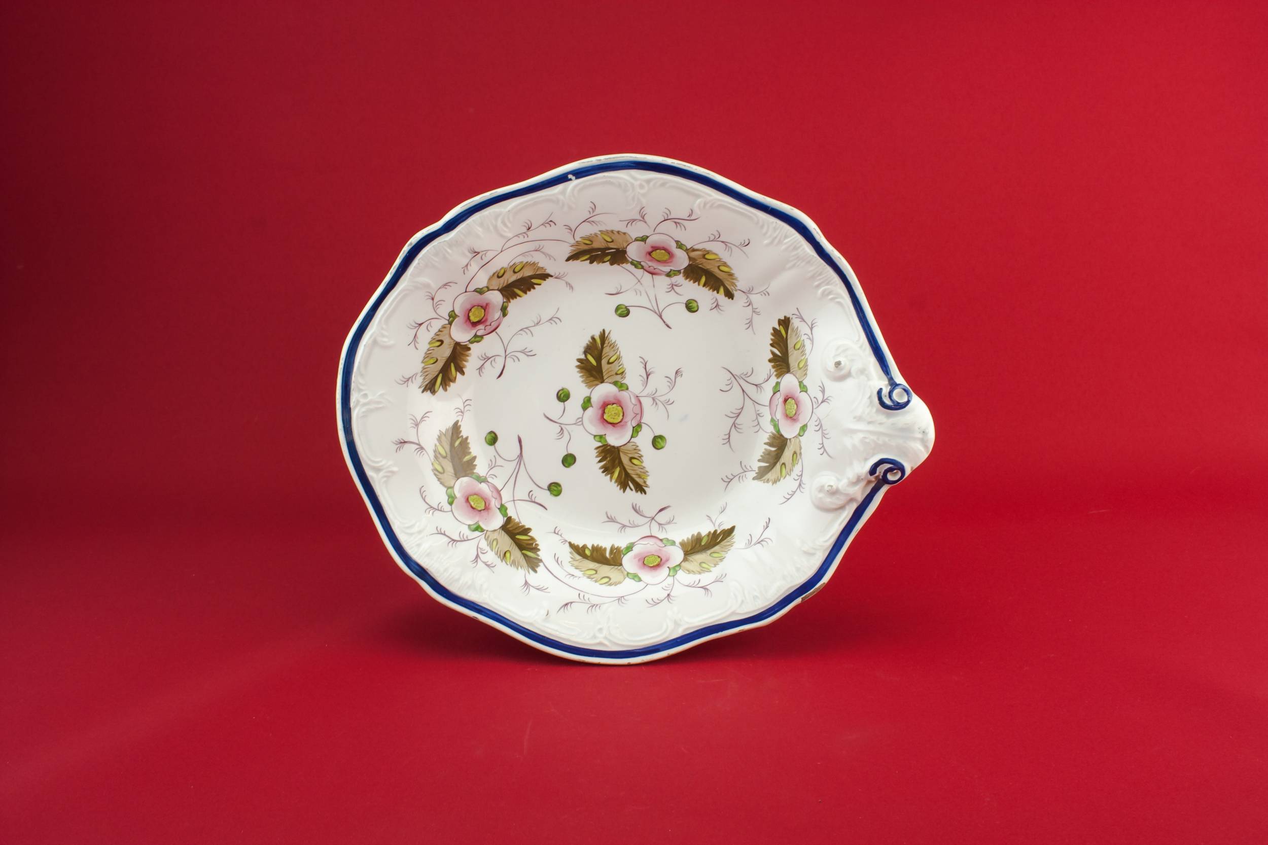 Antique Pottery Large — Victorian pottery serving dish