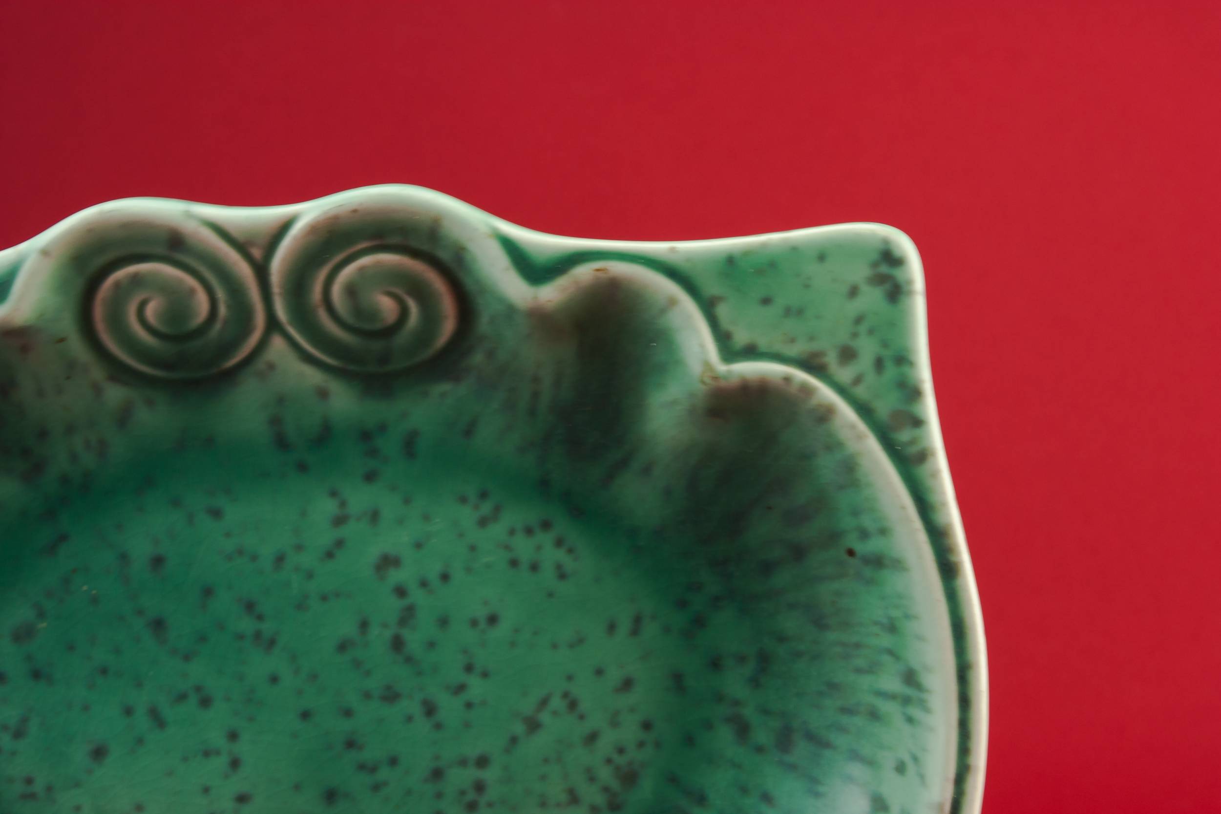 Vintage Art Deco — Art Deco pottery serving bowl 1