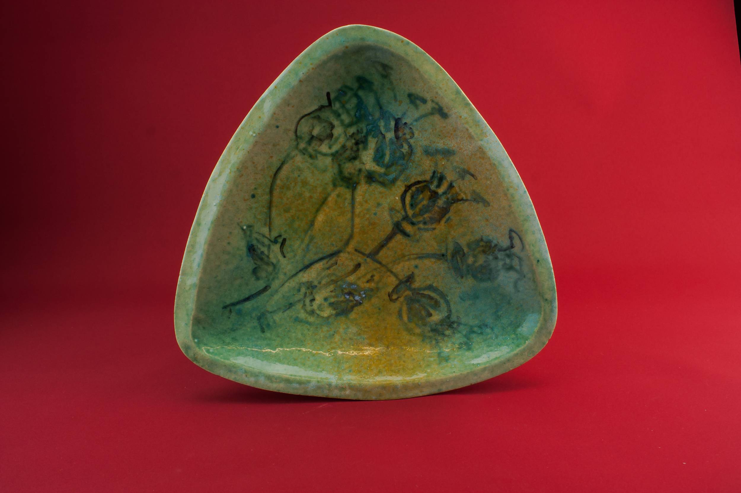 Elegant Vintage Floral — Modernist pottery bowl