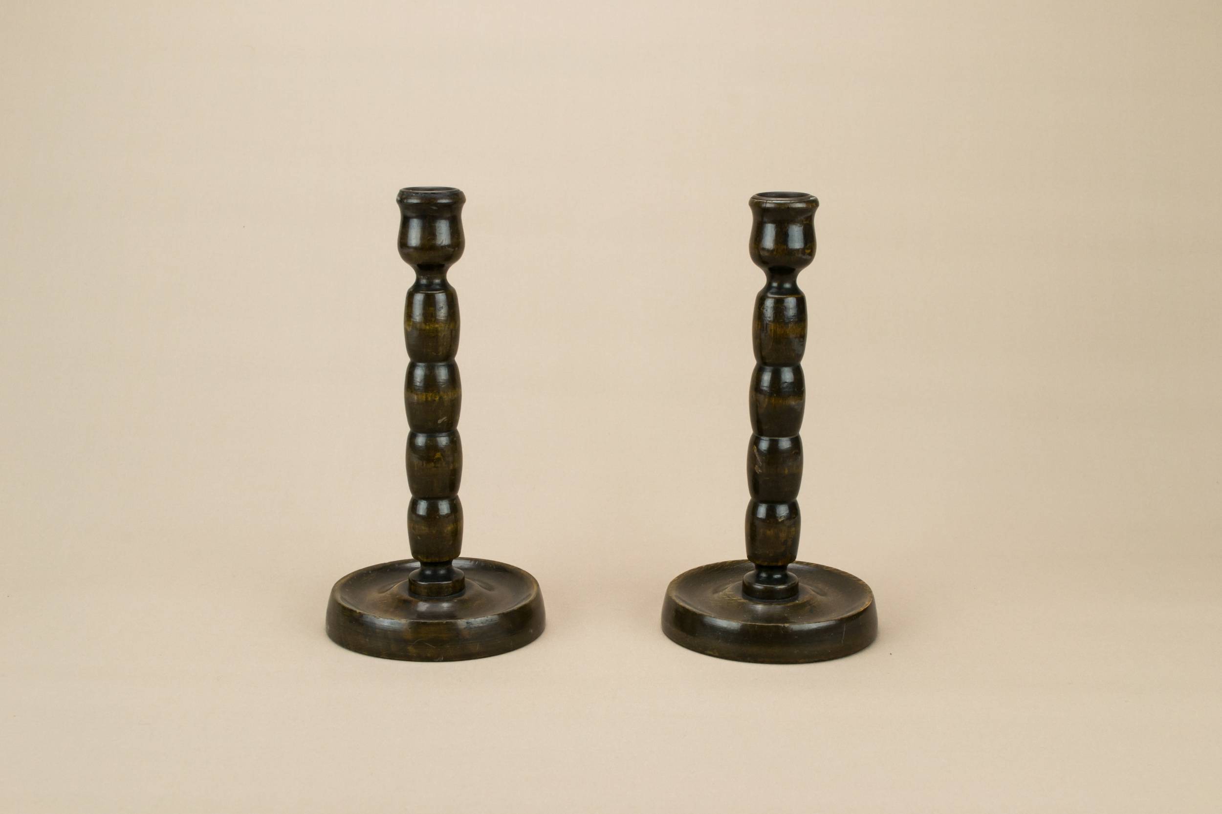 Spectacular Wood Bobbin — 2 mahogany candlestick 4
