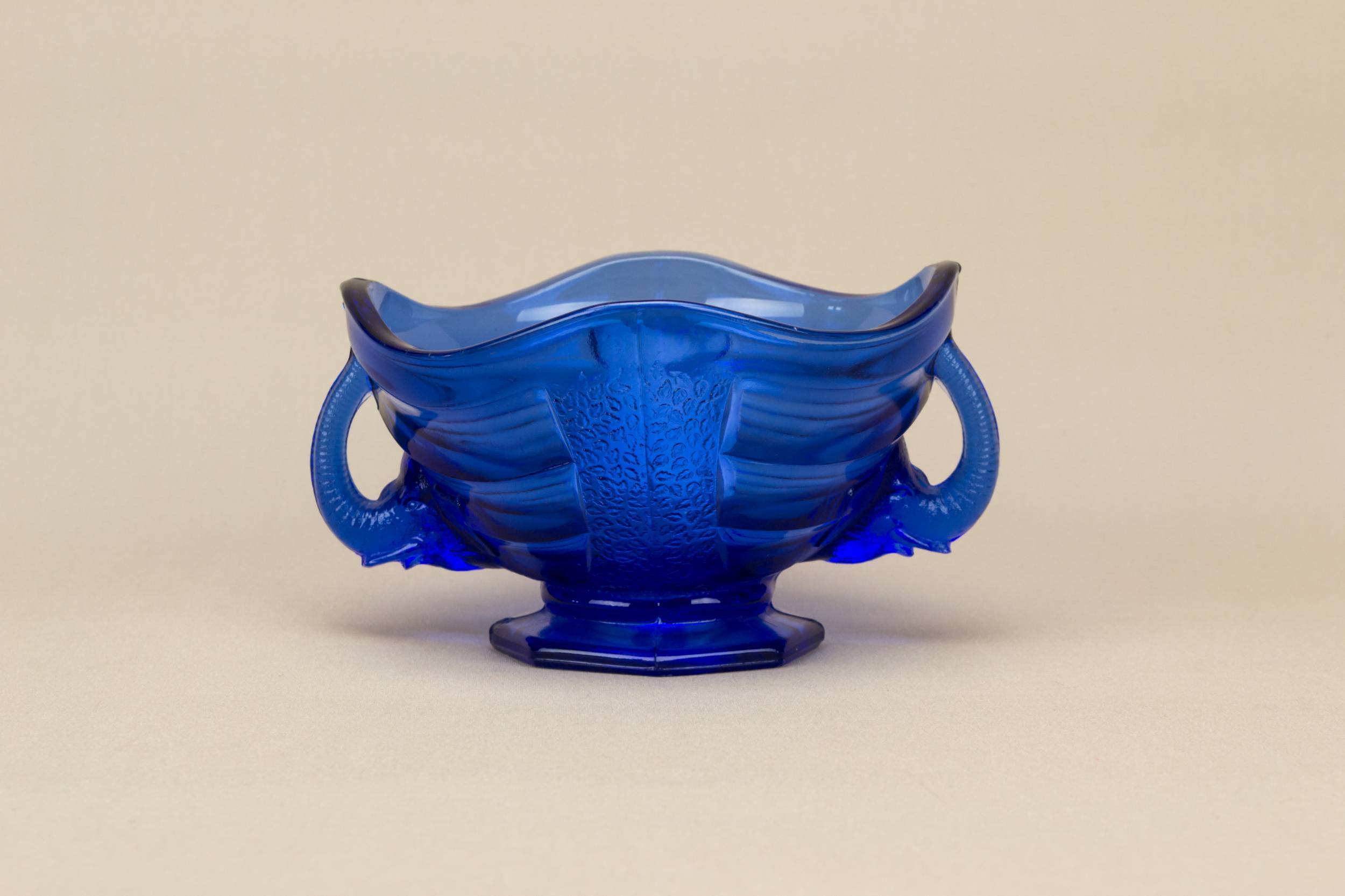 Art Deco Dark — Art Deco elephant bowl
