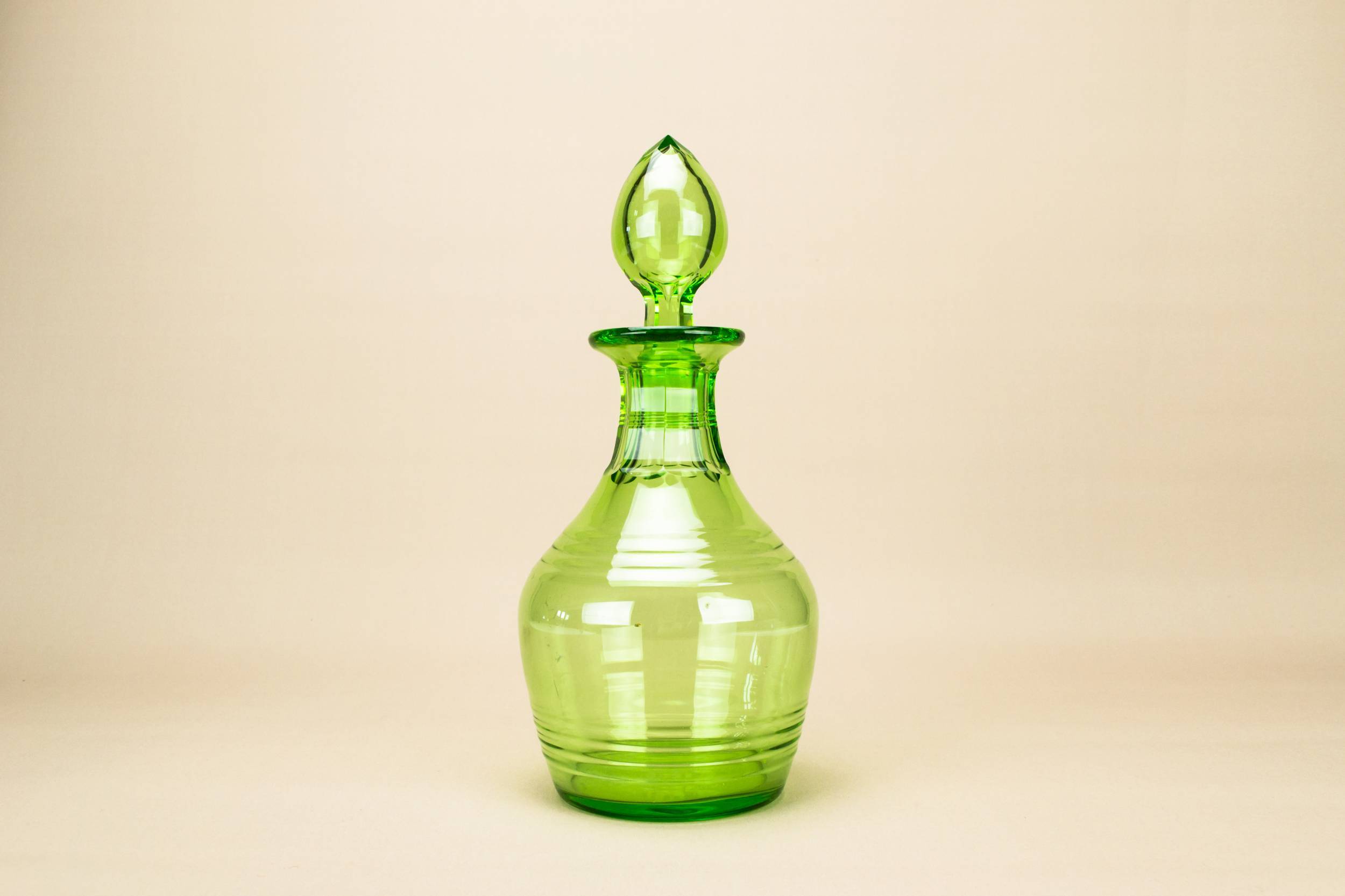 Vintage Stuart Brandy — Green glass Stuart decanter 2