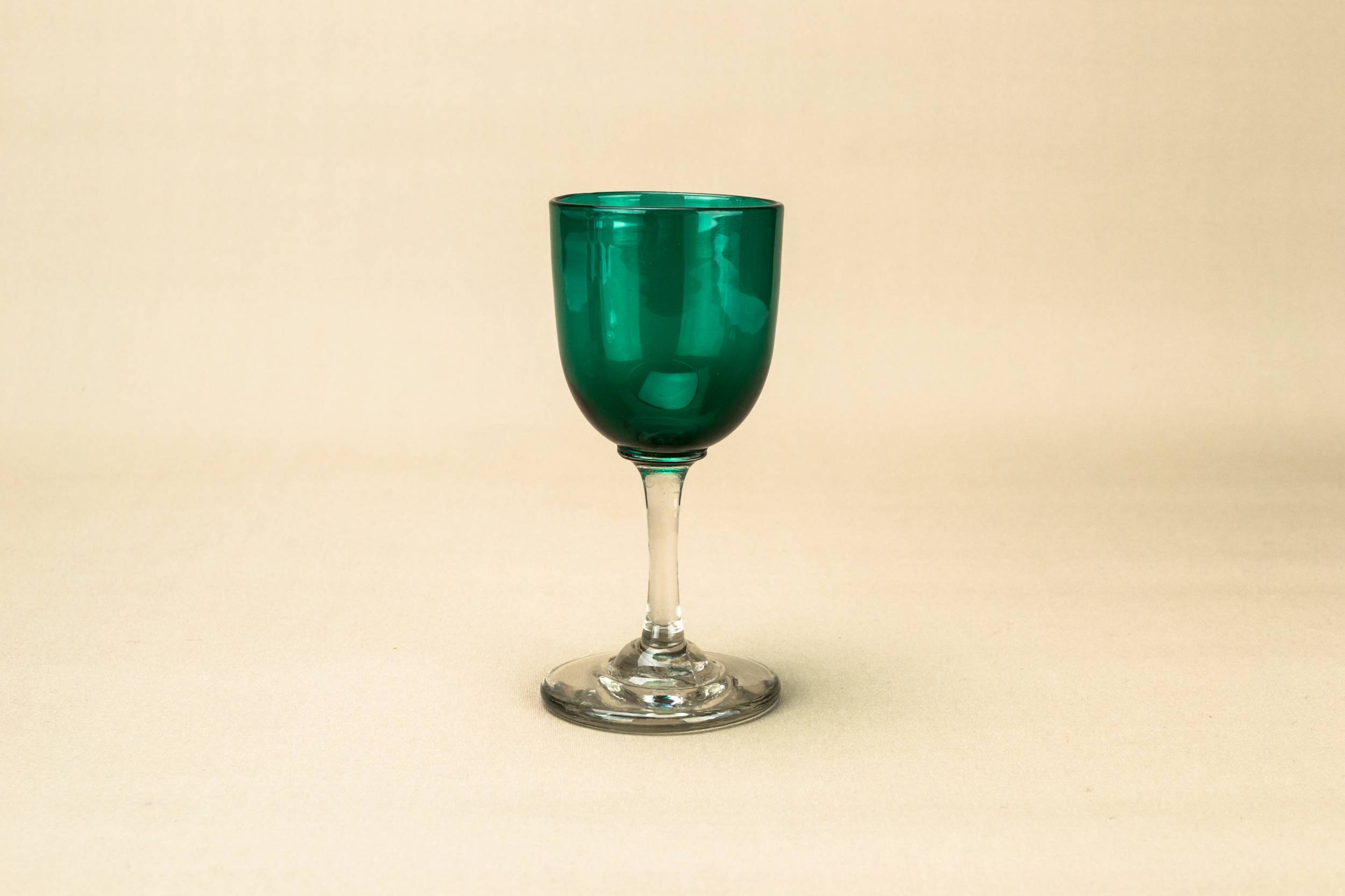 Green Victorian Minimalist — 6 green dessert glasses 1