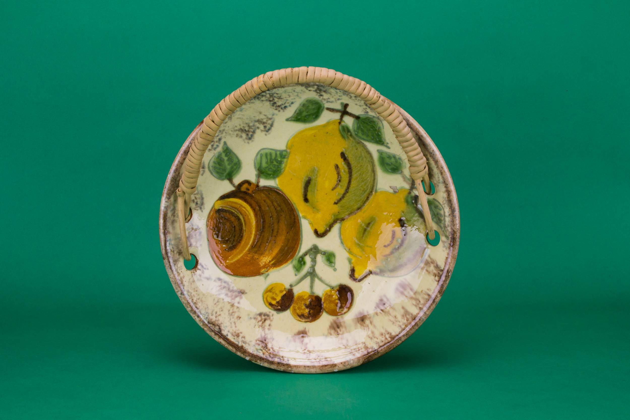 Shabby Chic Ceramic — Rustic fruit basket
