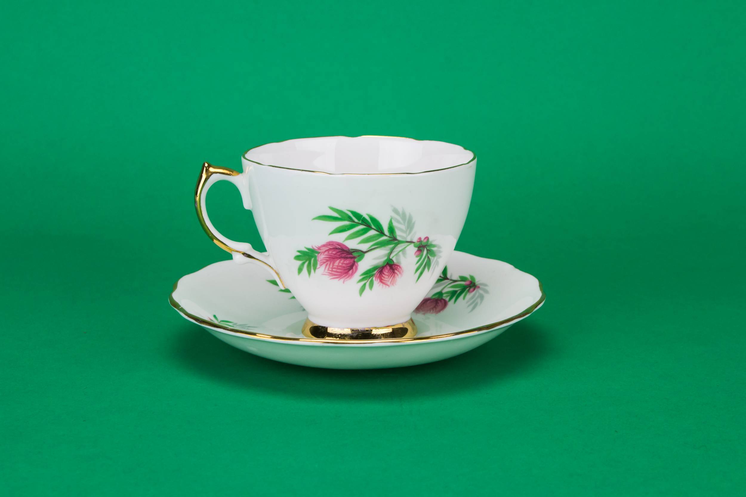 Persons Attractive Mid-century — Red and green tea set for 6 1