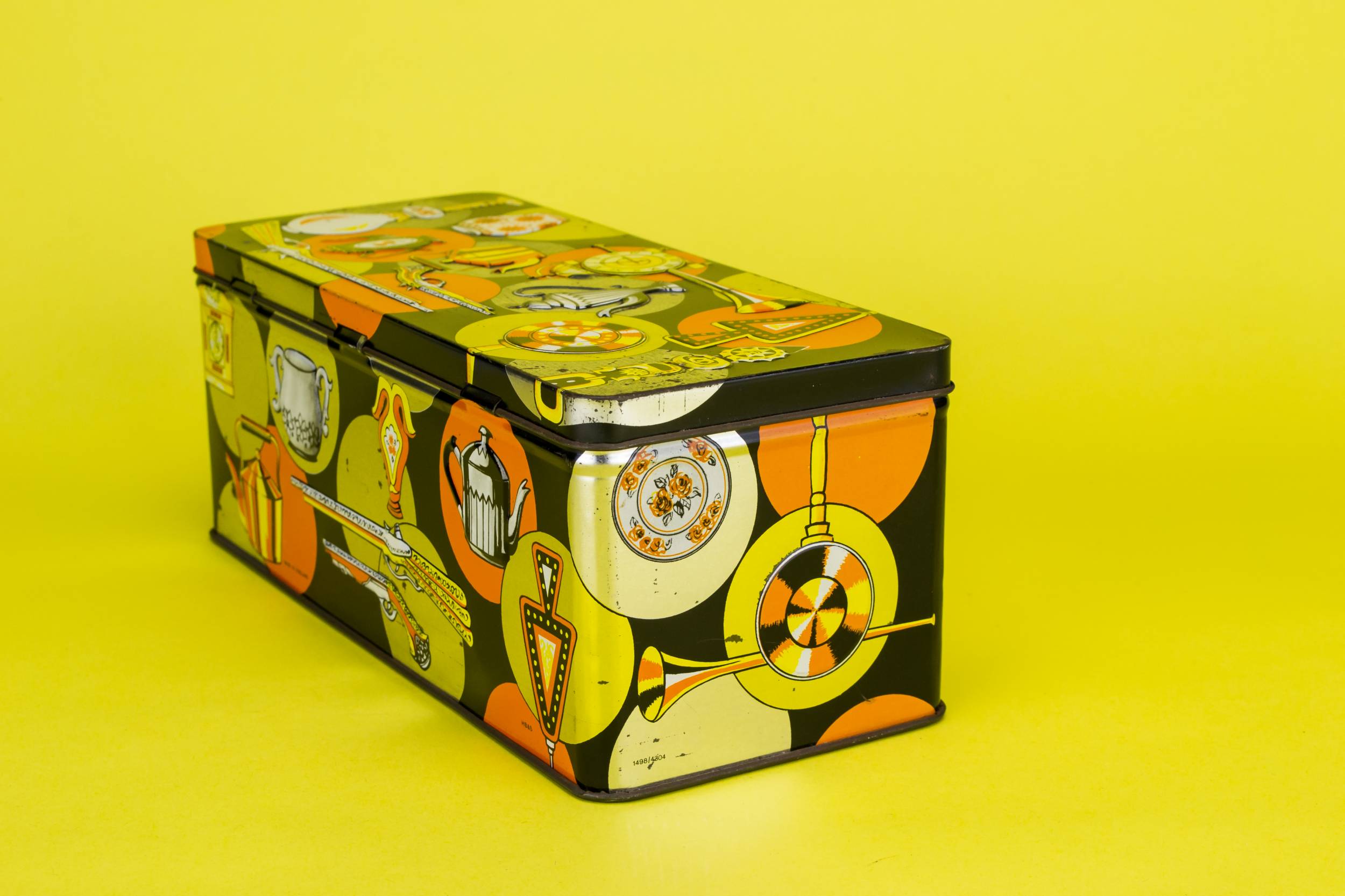Charming Retro Tea — Tea storage tin box 1