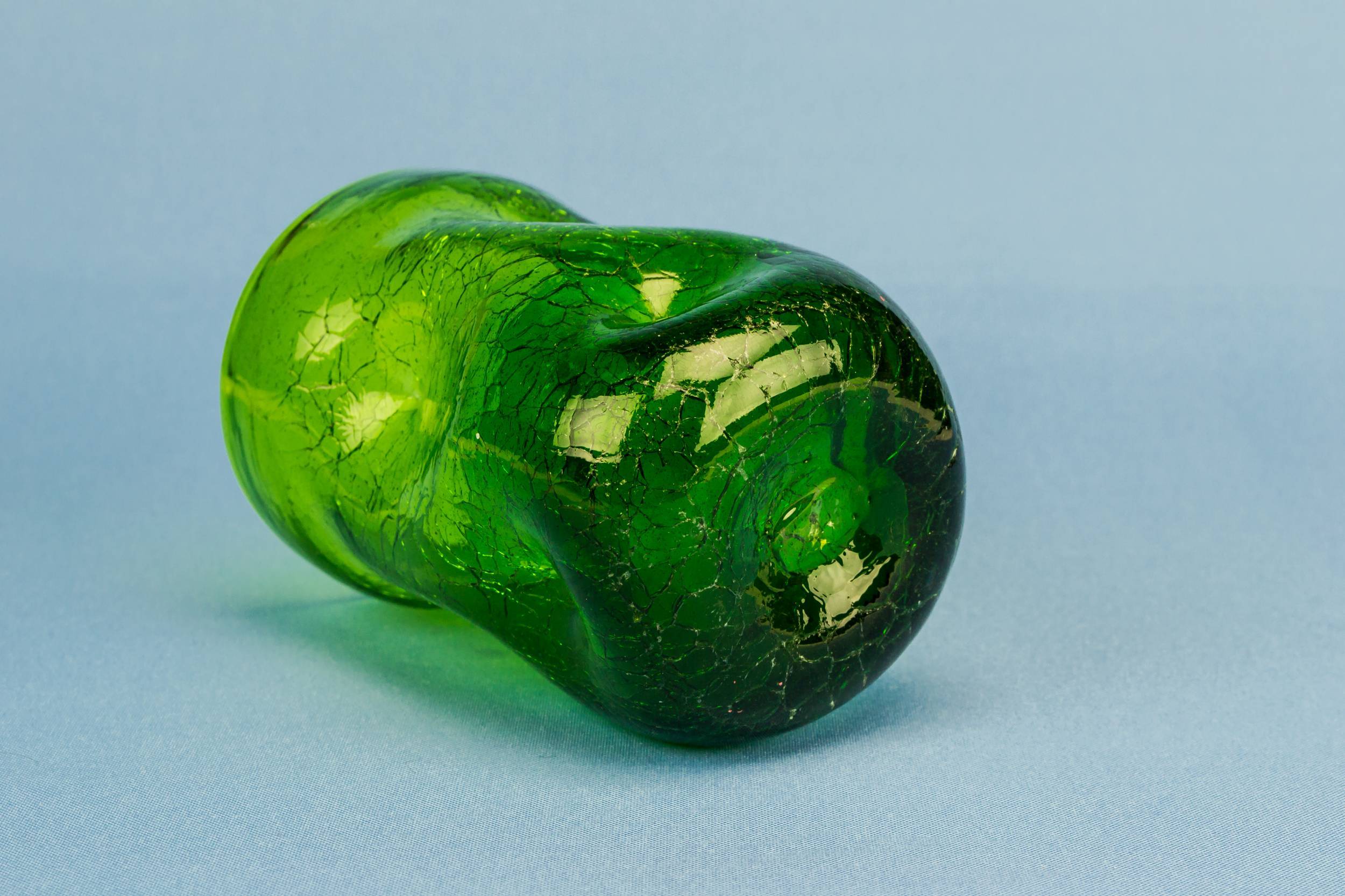 Modernist Elegant Glass — Small green glass vase 4
