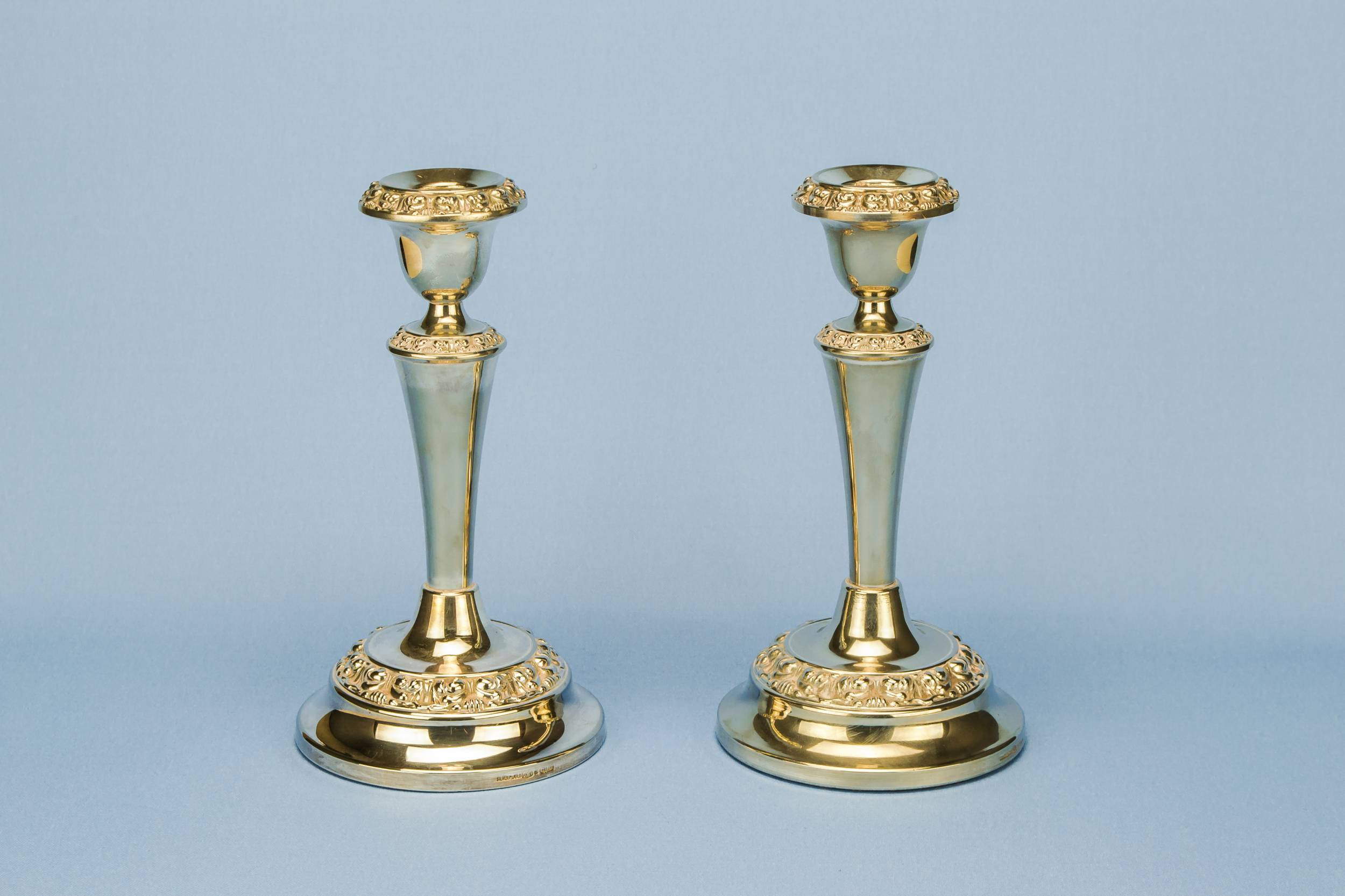 Georgian Vintage Floral — 2 silver plated candlesticks