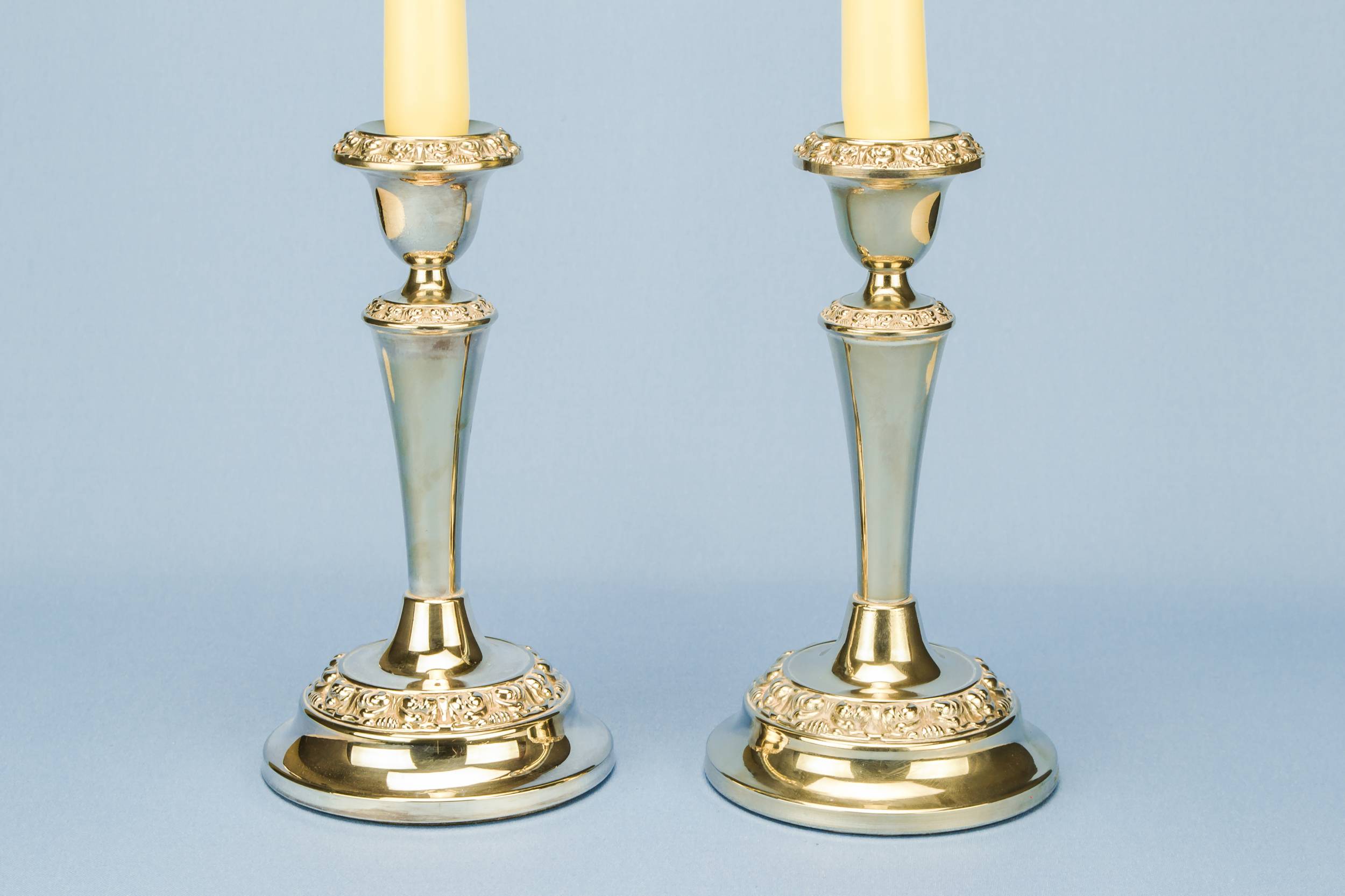 Georgian Vintage Floral — 2 silver plated candlesticks 1