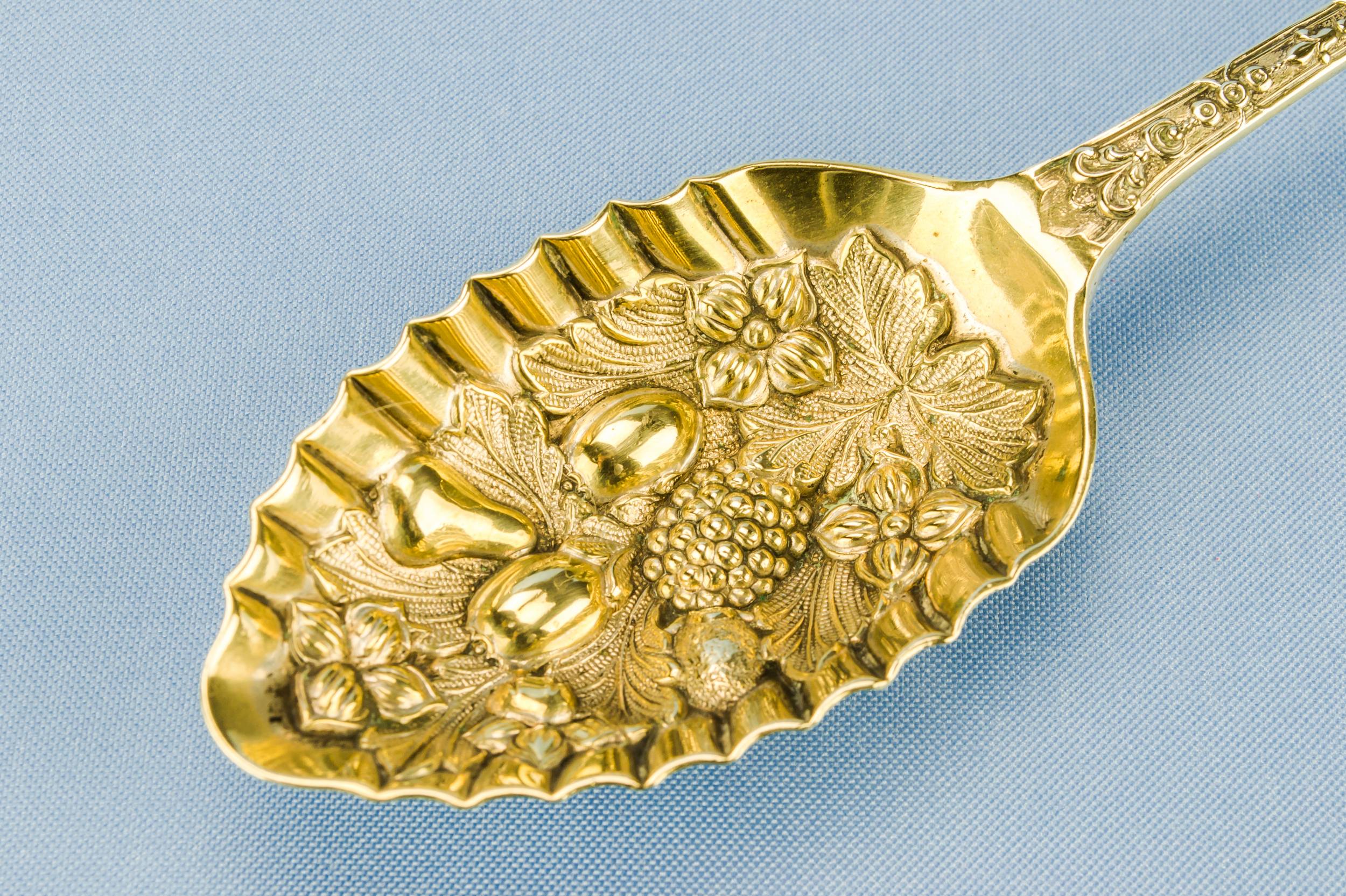 Silver Plated Metal — Large serving spoon 2