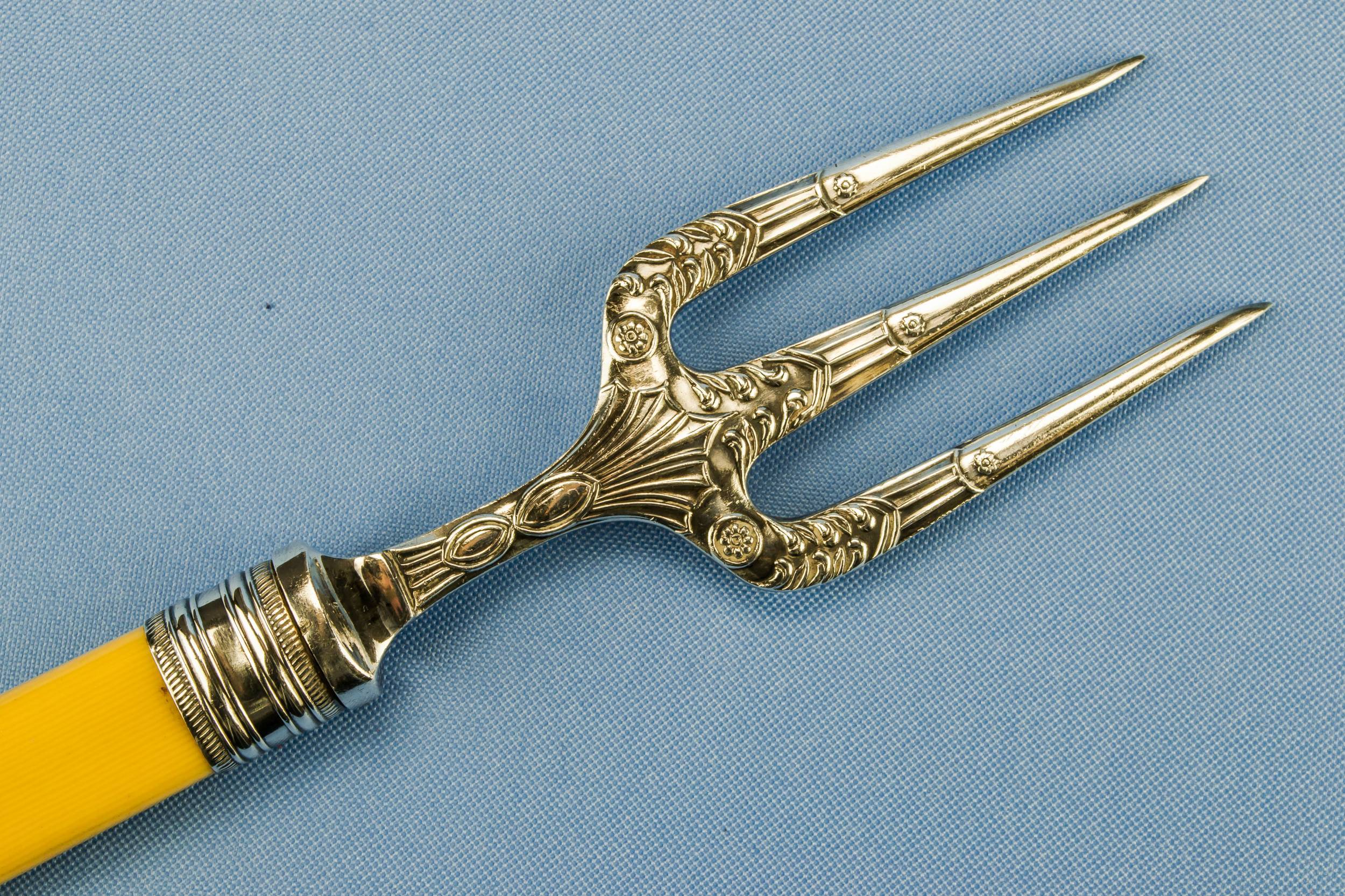 Antique Elegant Floral — Silver plated fork 1