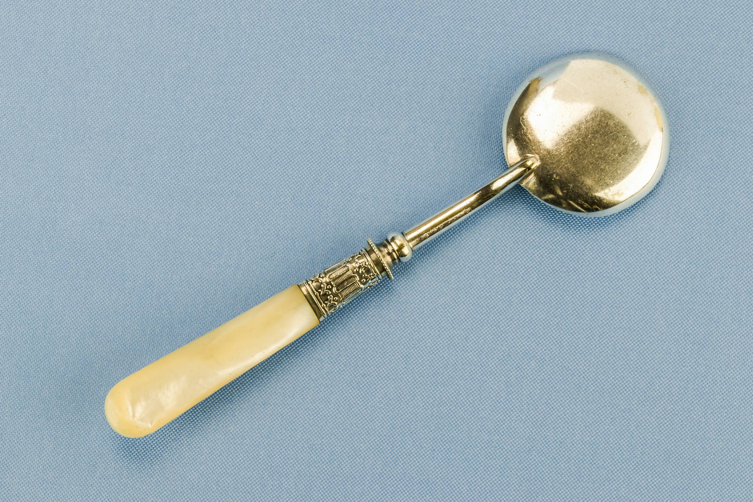 Aesthetic Movement Silver — Mother of pearl sugar spoon 2