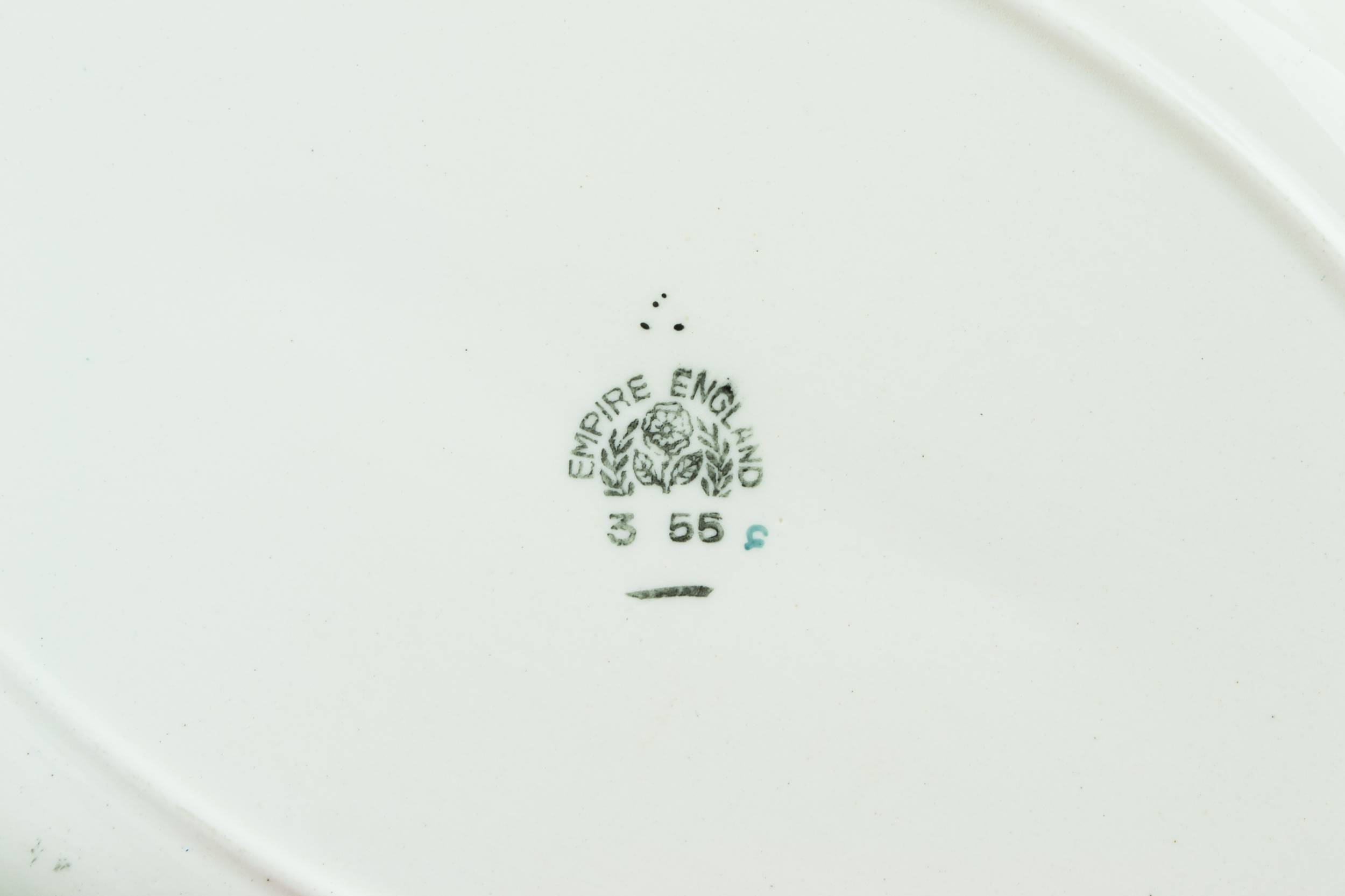 Porcelain Retro Greek — Green border platter 1
