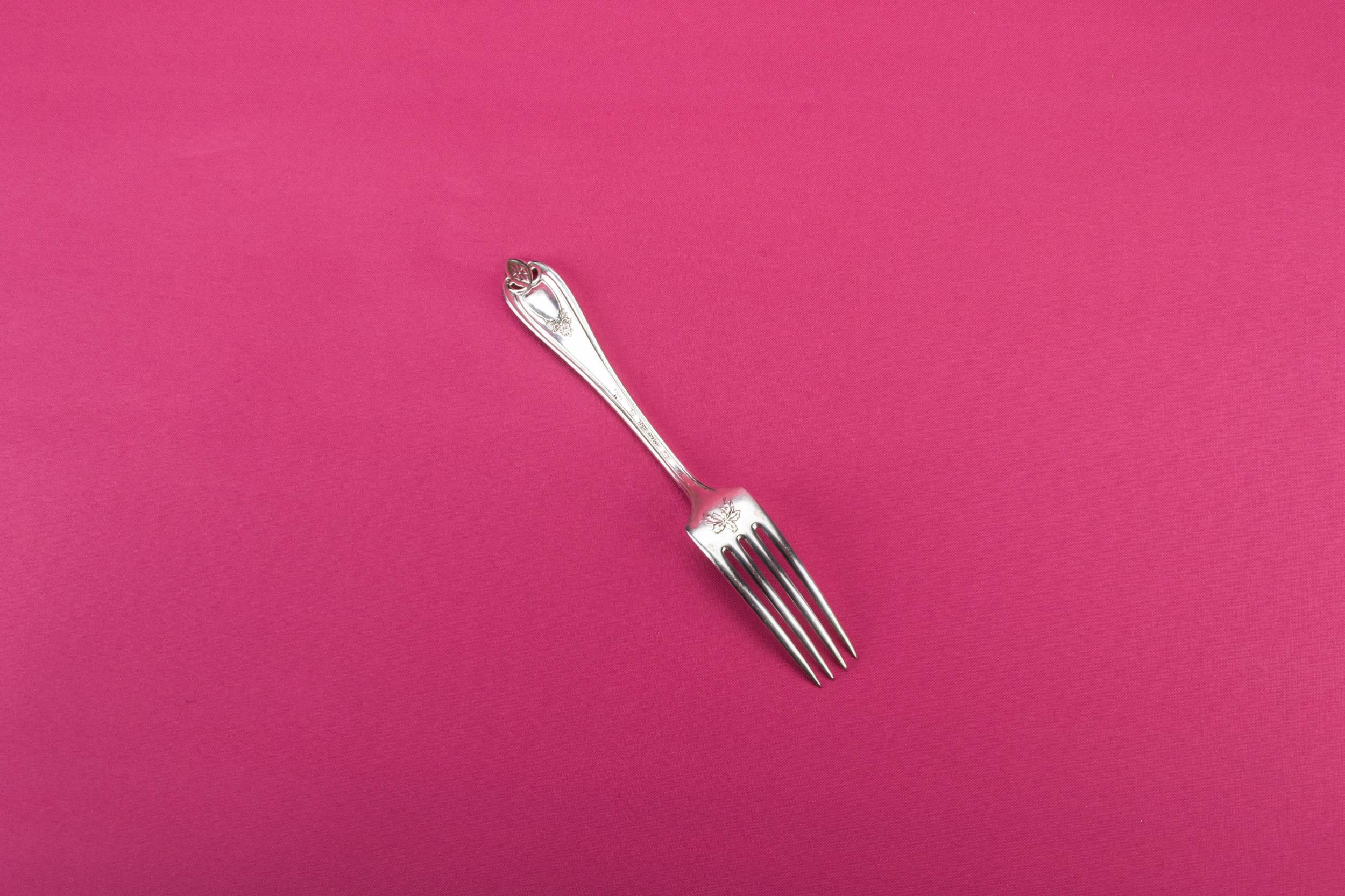 Neo-classical Antique Silver — 5 silver plated dinner forks 1