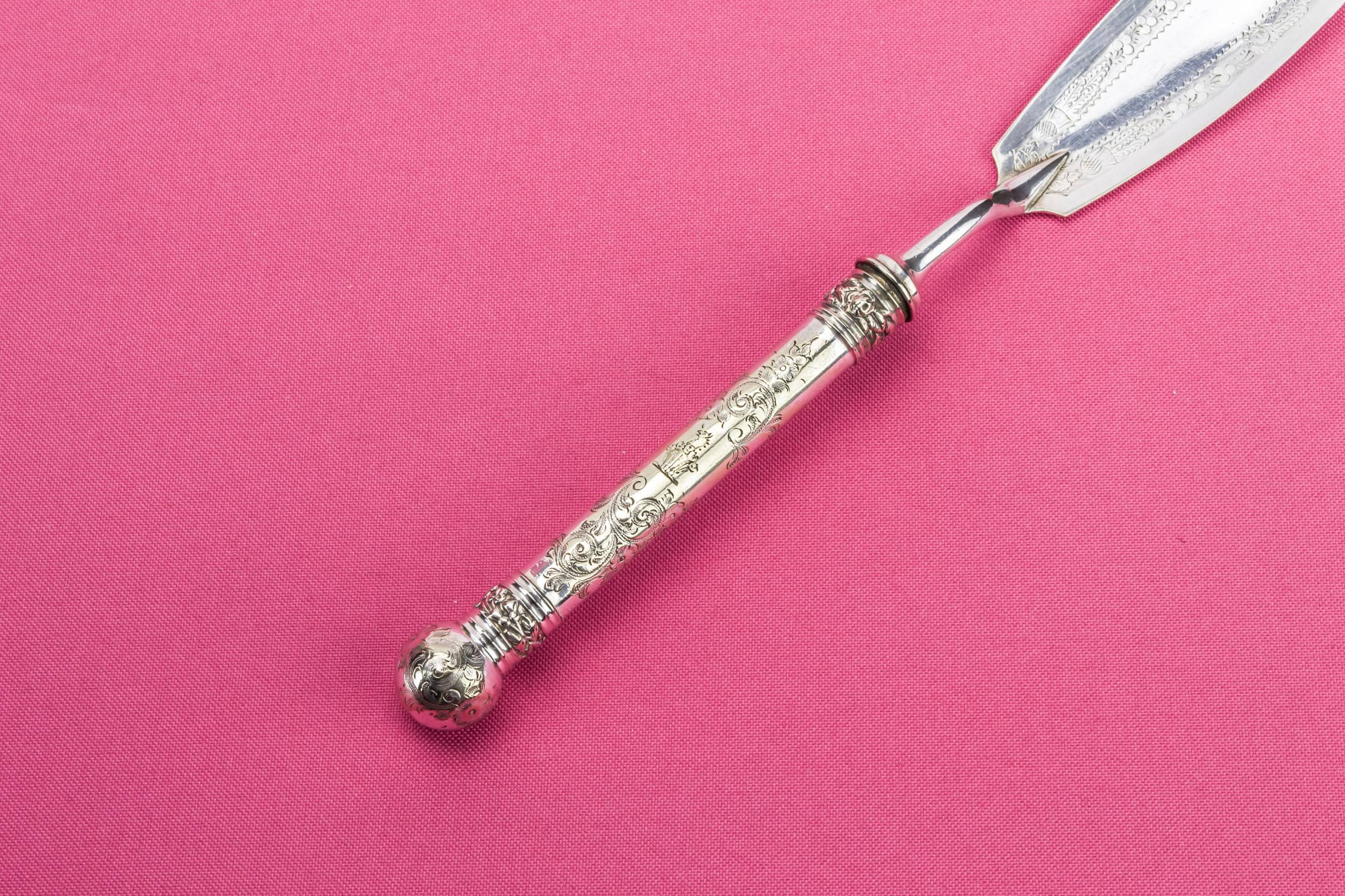 Spectacular Silver Plated — 6 unusual dessert knives 2