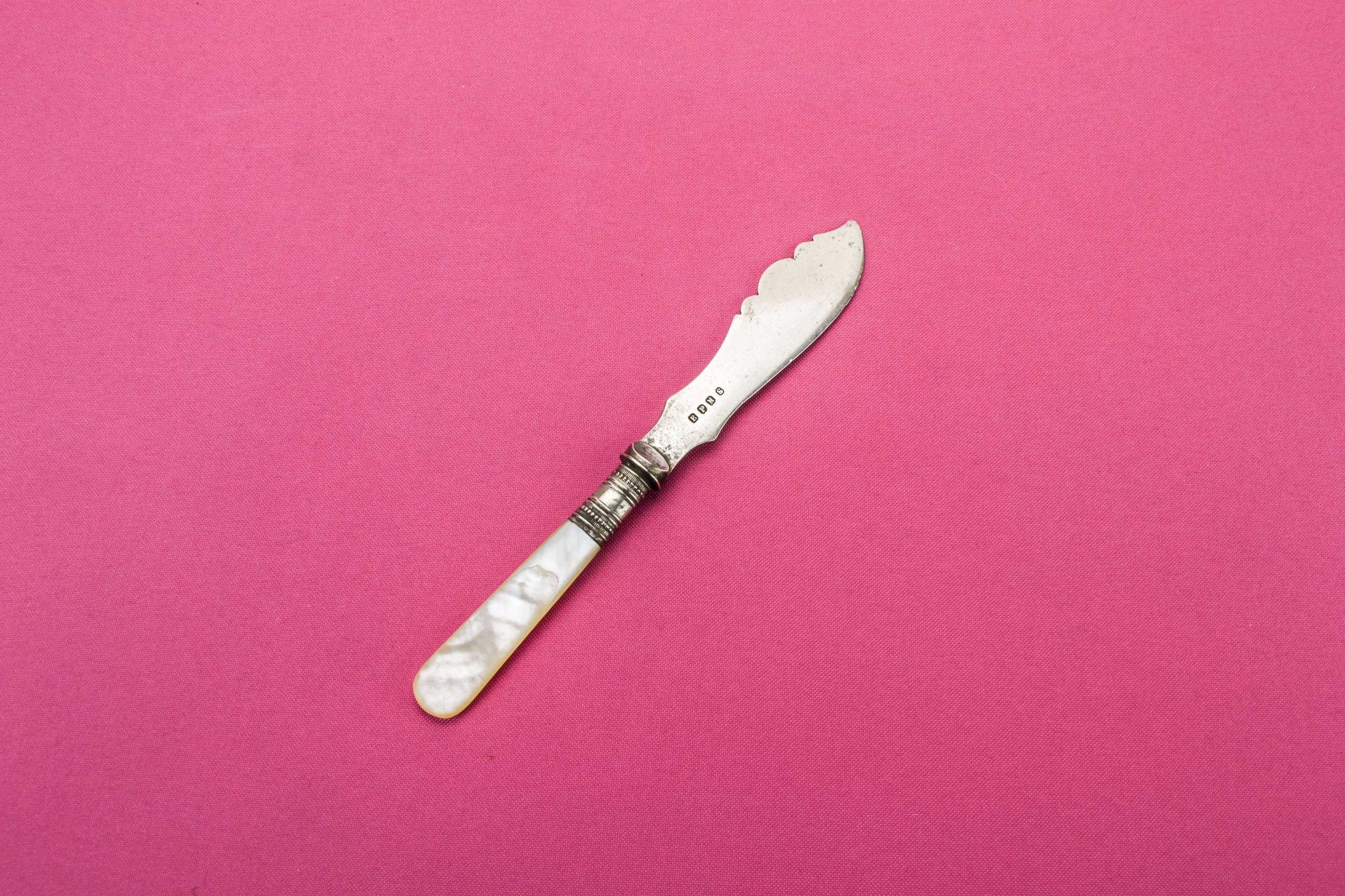 Aesthetic Movement Spectacular — Silver plated butter knife 3
