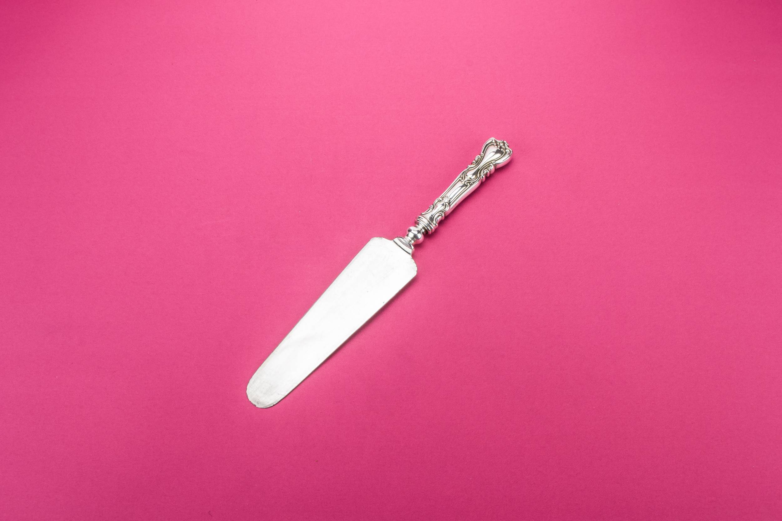 Antique Classical CAKE — Silver cake server 1