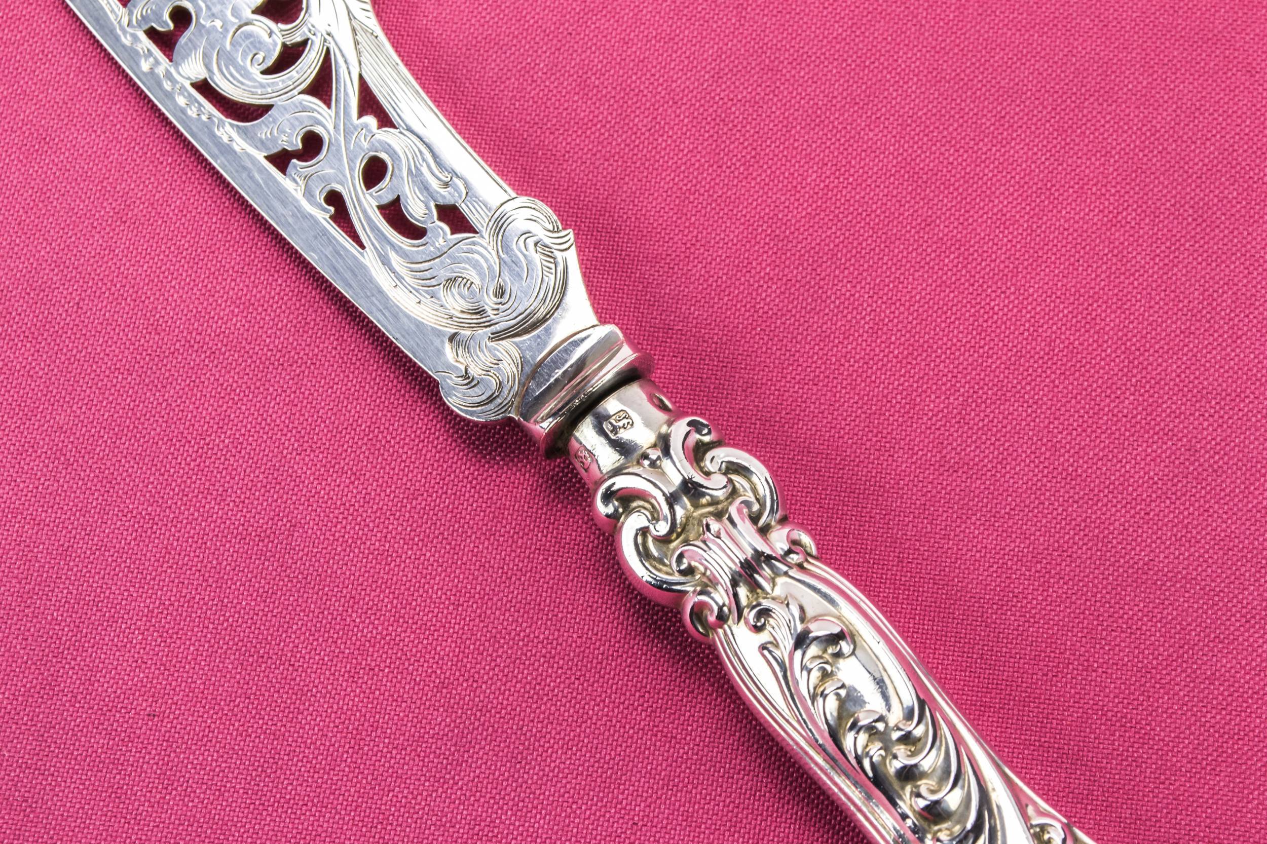 Silver High Victorian — Fabulous serving knife 1