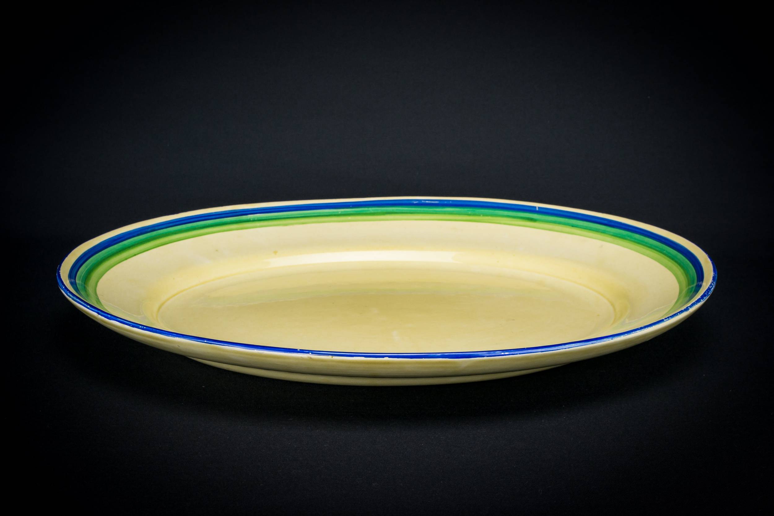 Art Deco Elegant — Yellow Art Deco platter 1