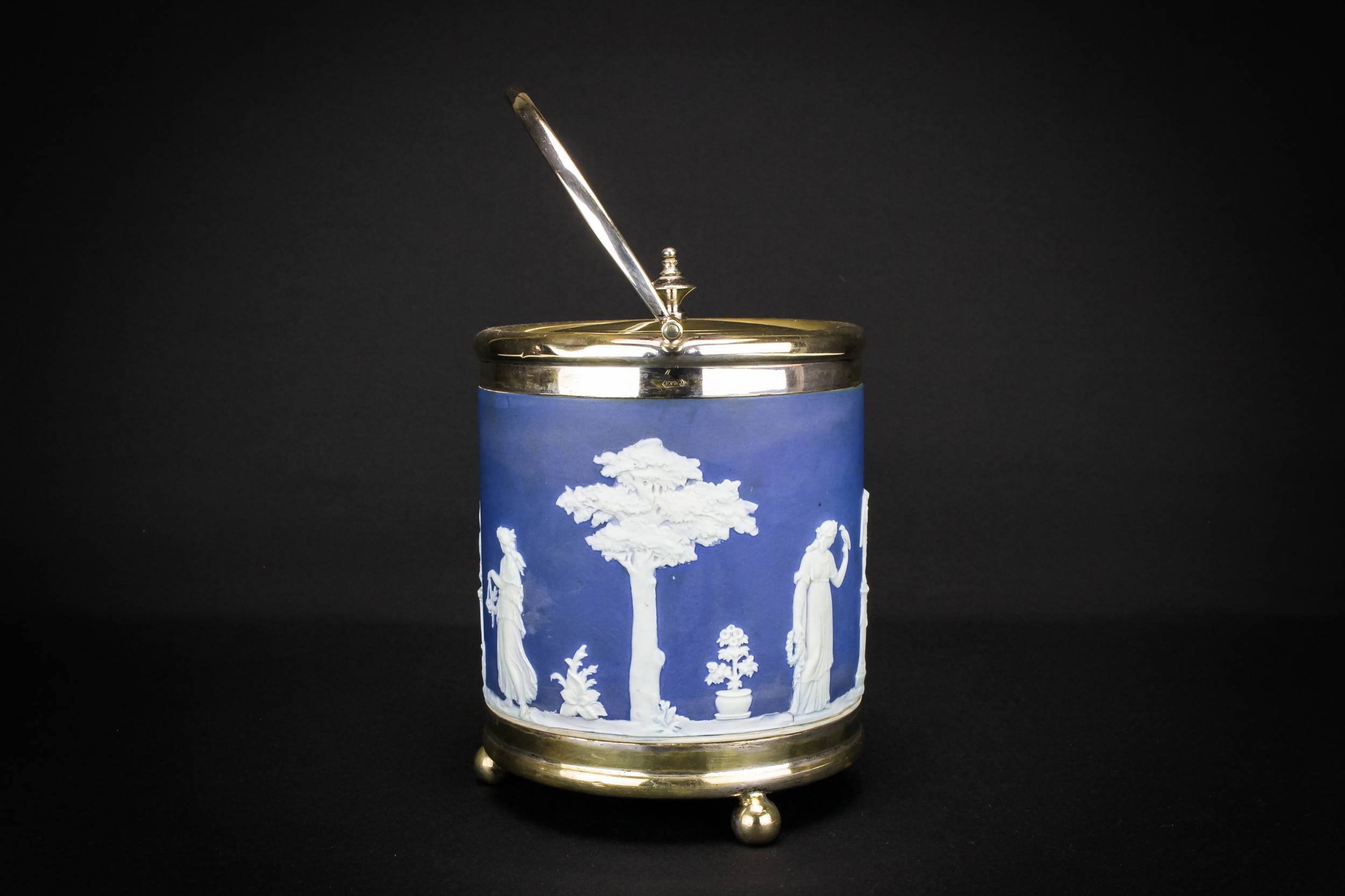 Blue and White — Blue and white ice bucket 2