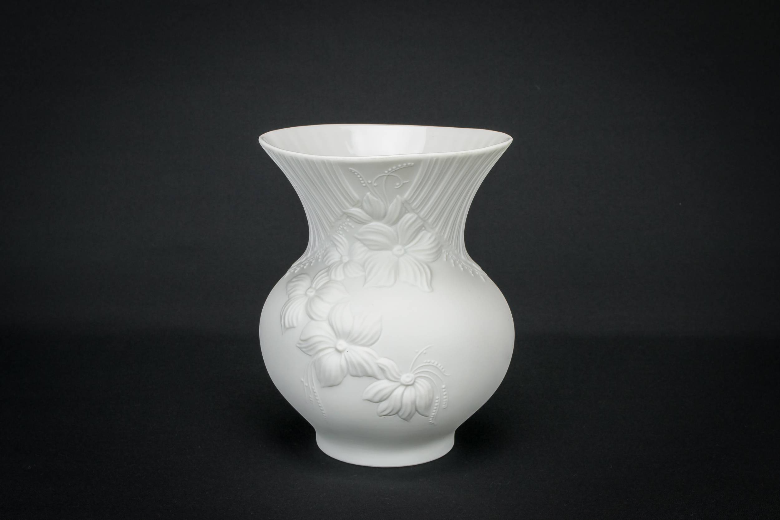 Retro Vintage Floral — White vase by Kaiser