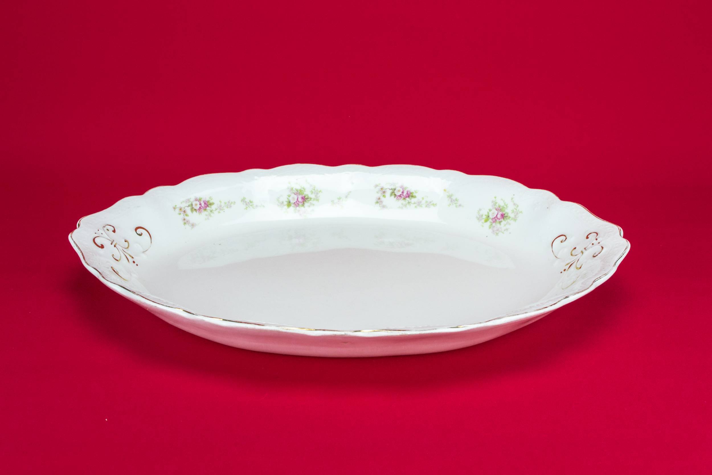 Traditional Porcelain Johnson — Deep serving platter 3