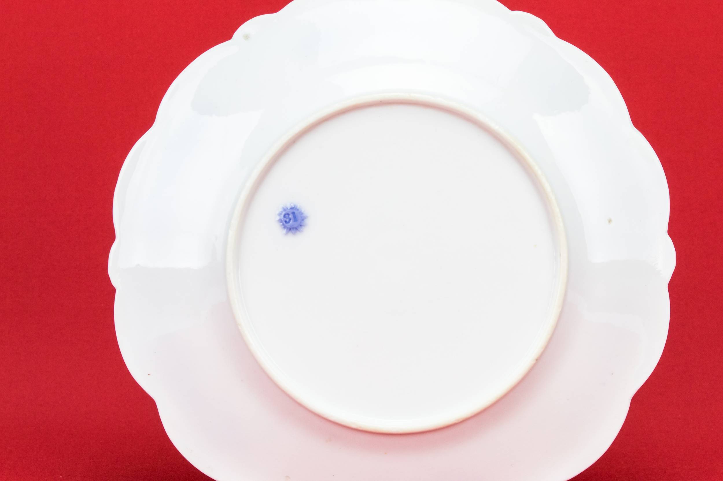 Porcelain Elegant PLATES — 6 lavender medium plates 1