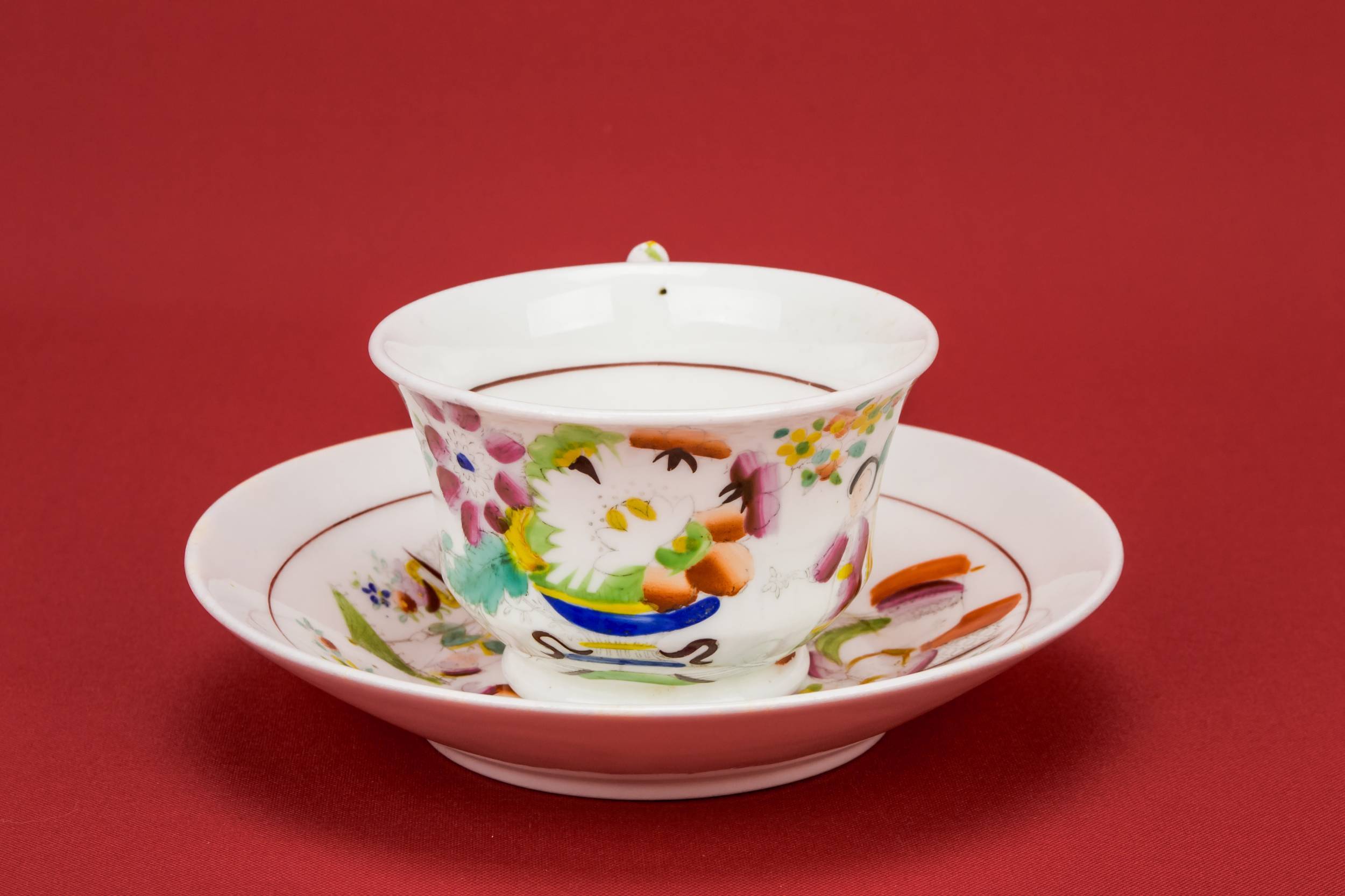 Antique Attractive Saucer — Painted tea cup and saucer 1