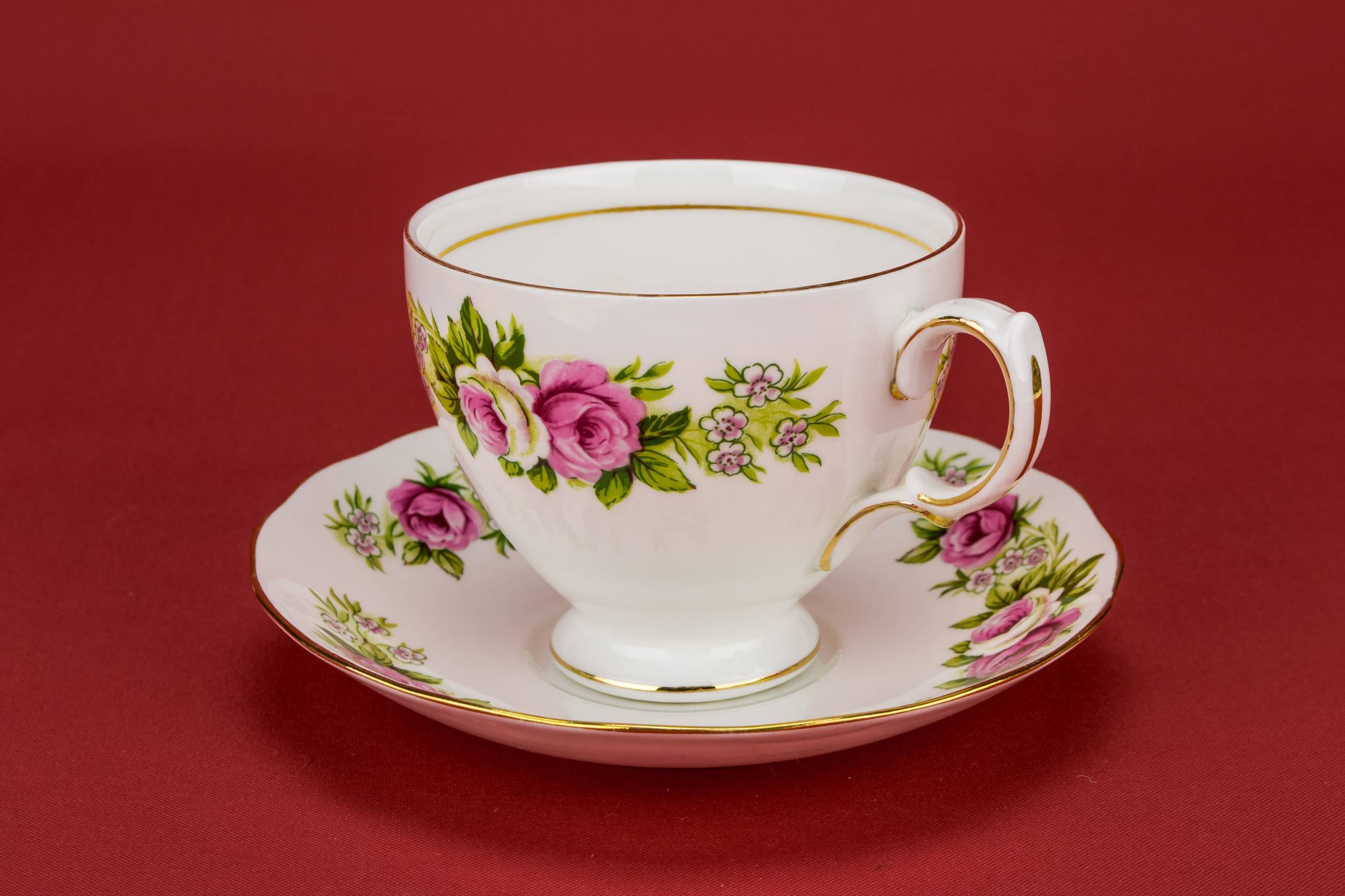 Persons Porcelain Vintage — Colclough tea set for 4 3
