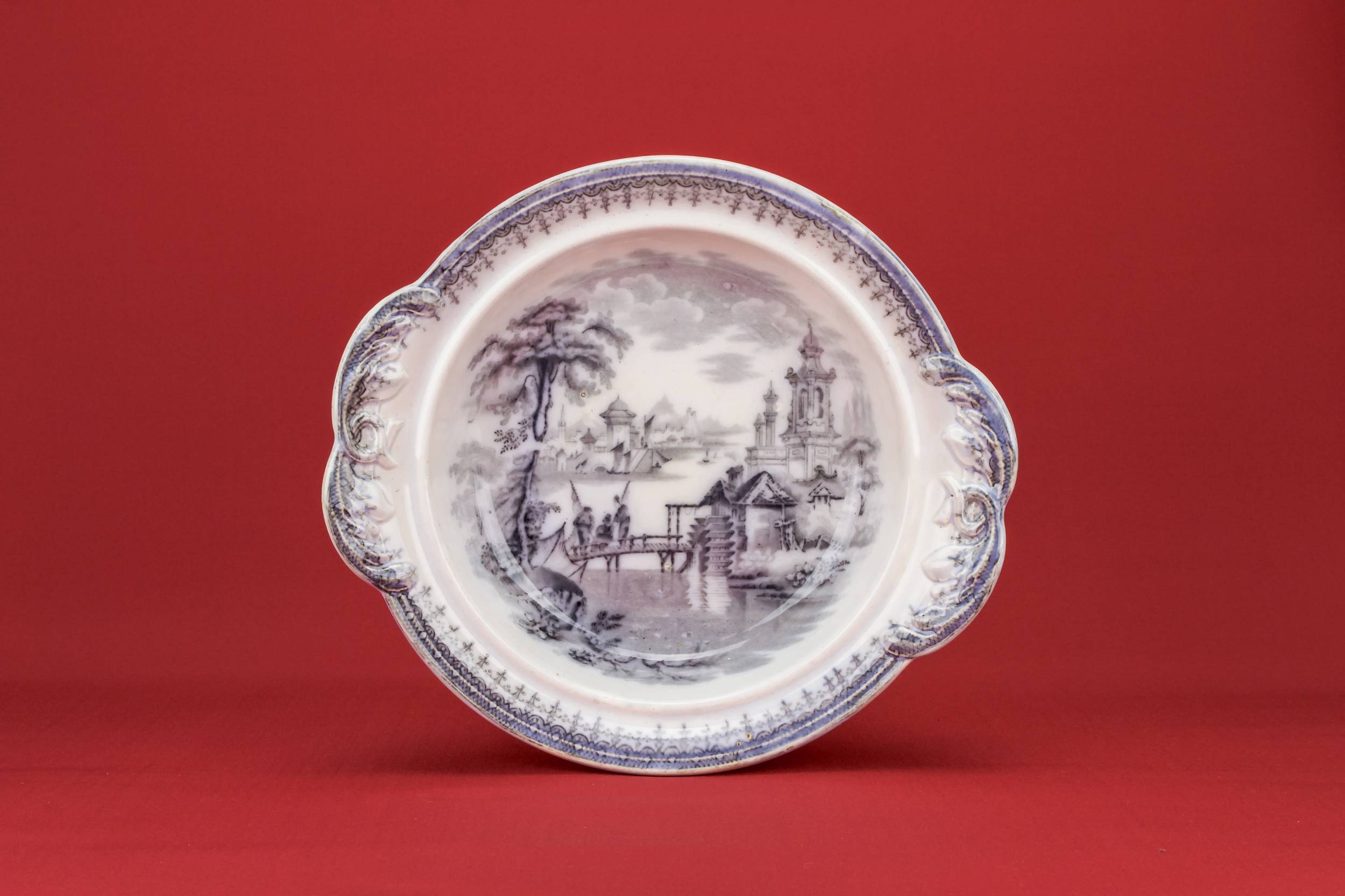 High Victorian Antique — Large blue and white bowl